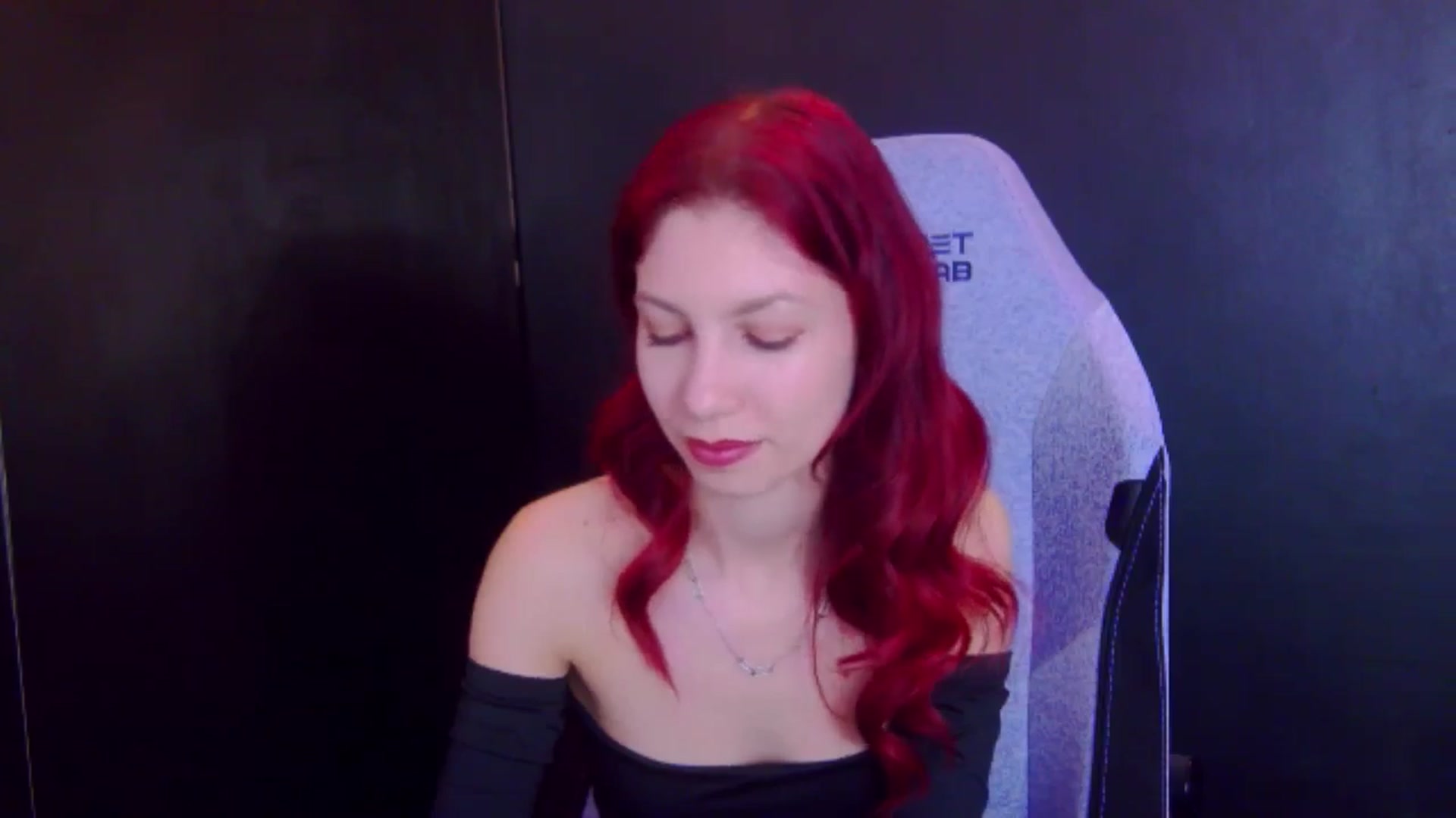 Gallery image thumbnail from Yasemina's myfreecams stream on, 04/22/2026, 23:15 image 18 of 20