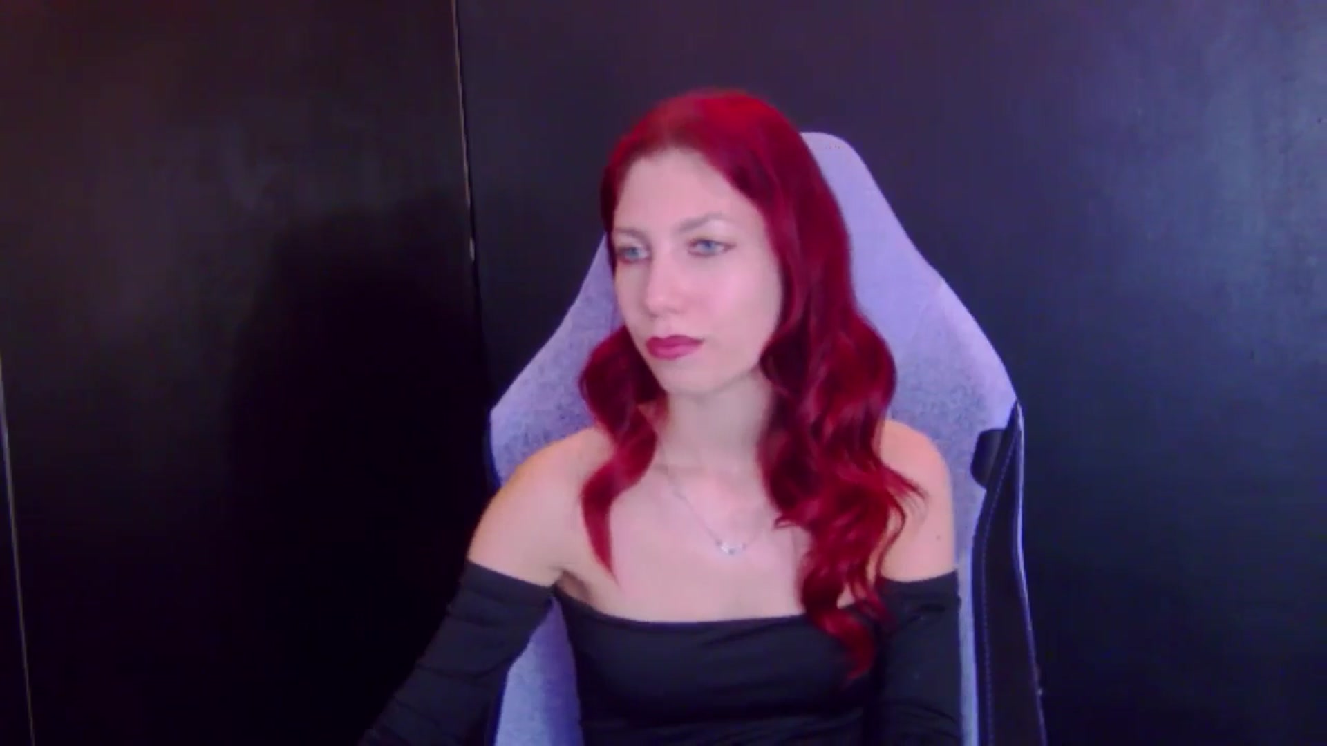 Gallery image thumbnail from Yasemina's myfreecams stream on, 04/22/2026, 23:15 image 13 of 20