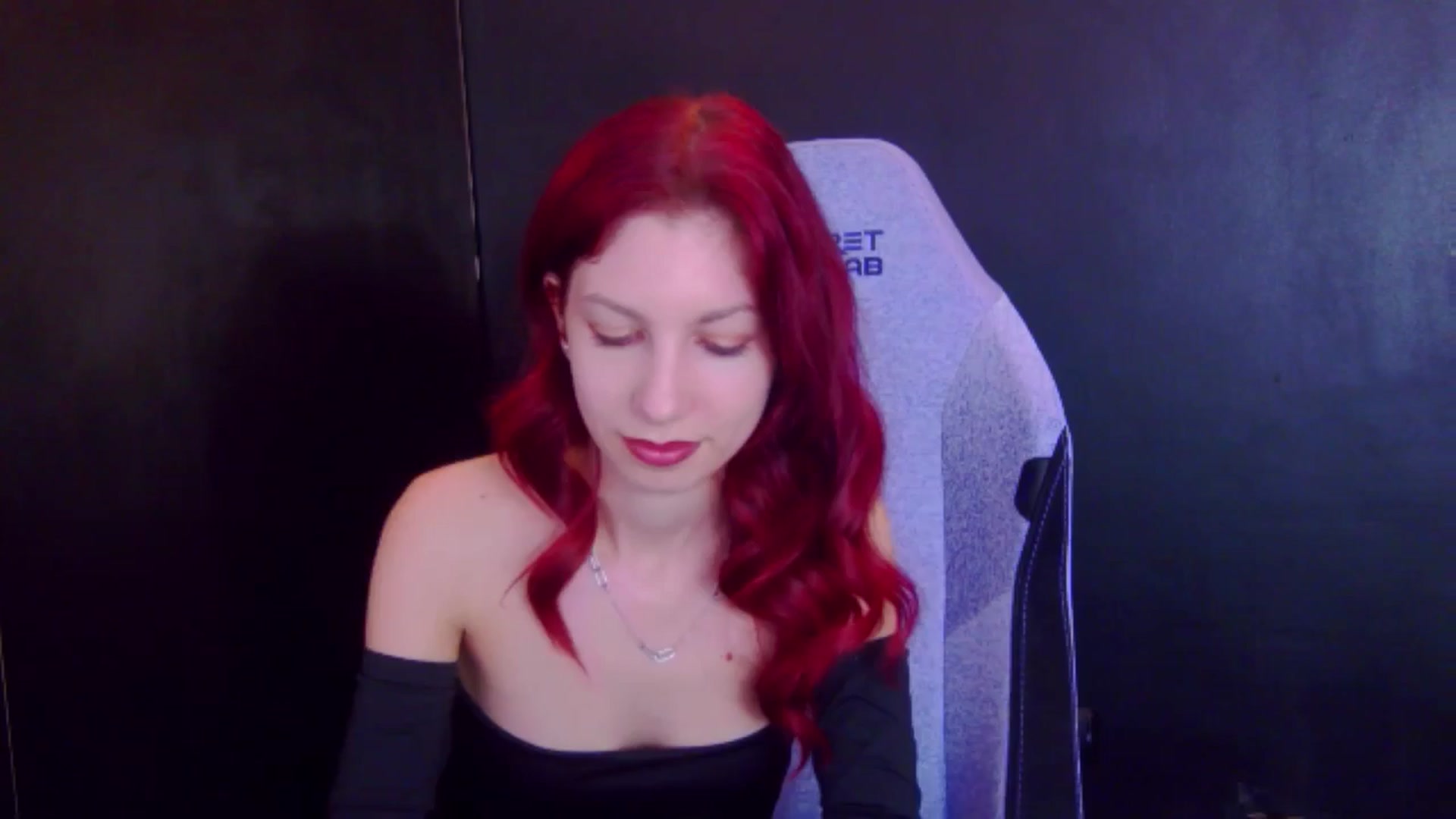 Gallery image thumbnail from Yasemina's myfreecams stream on, 04/22/2026, 23:15 image 9 of 20