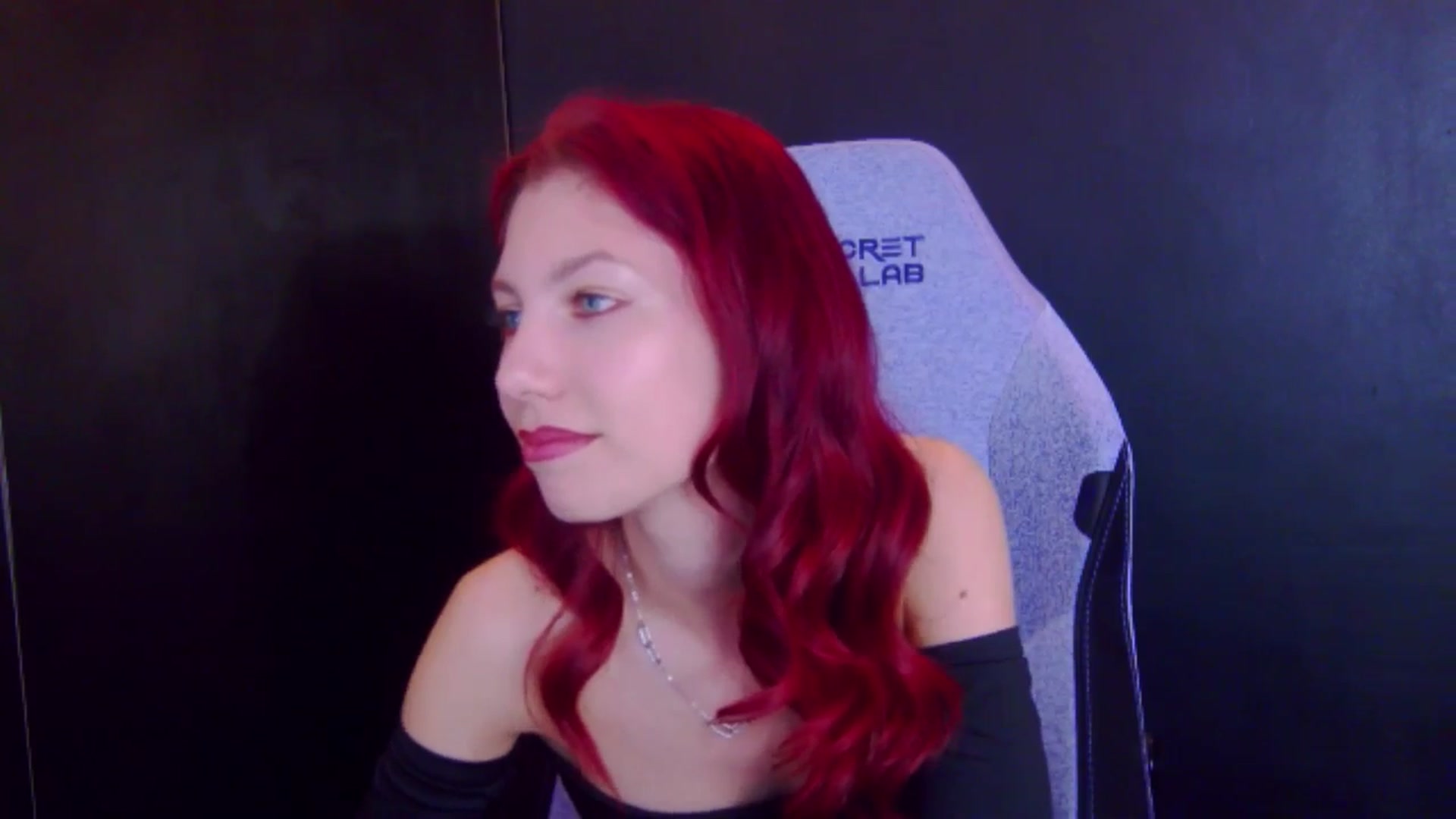 Gallery image thumbnail from Yasemina's myfreecams stream on, 04/22/2026, 23:15 image 12 of 20