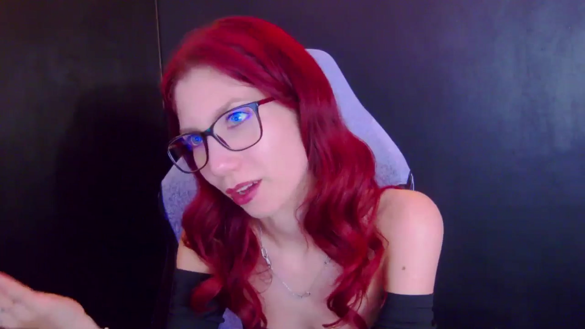 Gallery image thumbnail from Yasemina's myfreecams stream on, 04/23/2026, 03:49 image 9 of 20