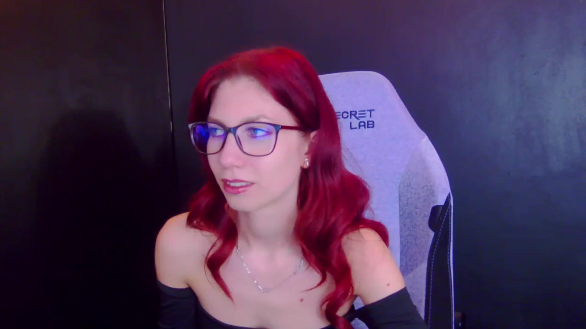Gallery image thumbnail from Yasemina's myfreecams stream on, 04/23/2026, 04:06 image 18 of 20