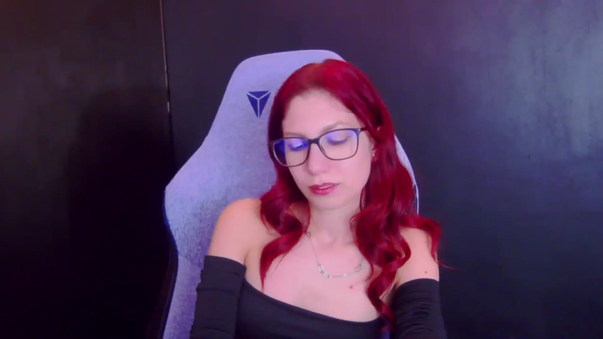 Gallery image thumbnail from Yasemina's myfreecams stream on, 04/23/2026, 04:06 image 14 of 20