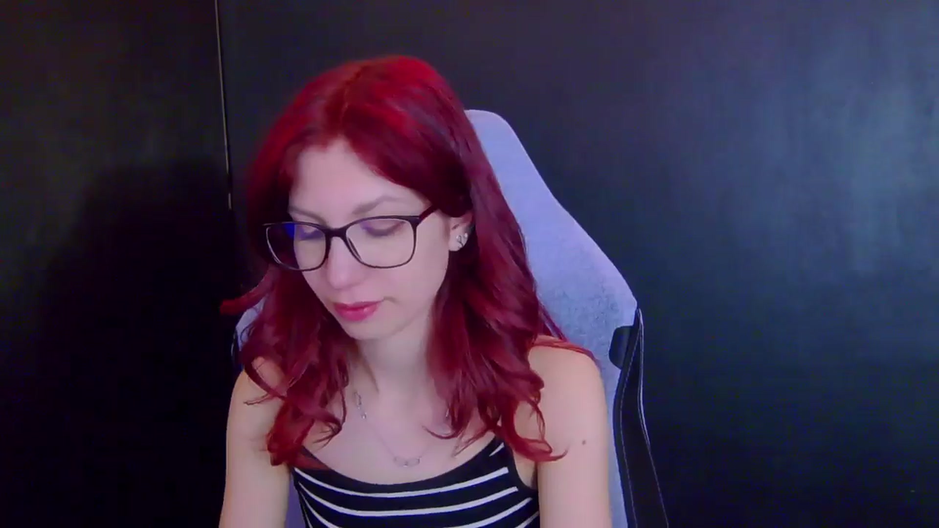 Gallery image thumbnail from Yasemina's myfreecams stream on, 04/27/2026, 01:07 image 4 of 20
