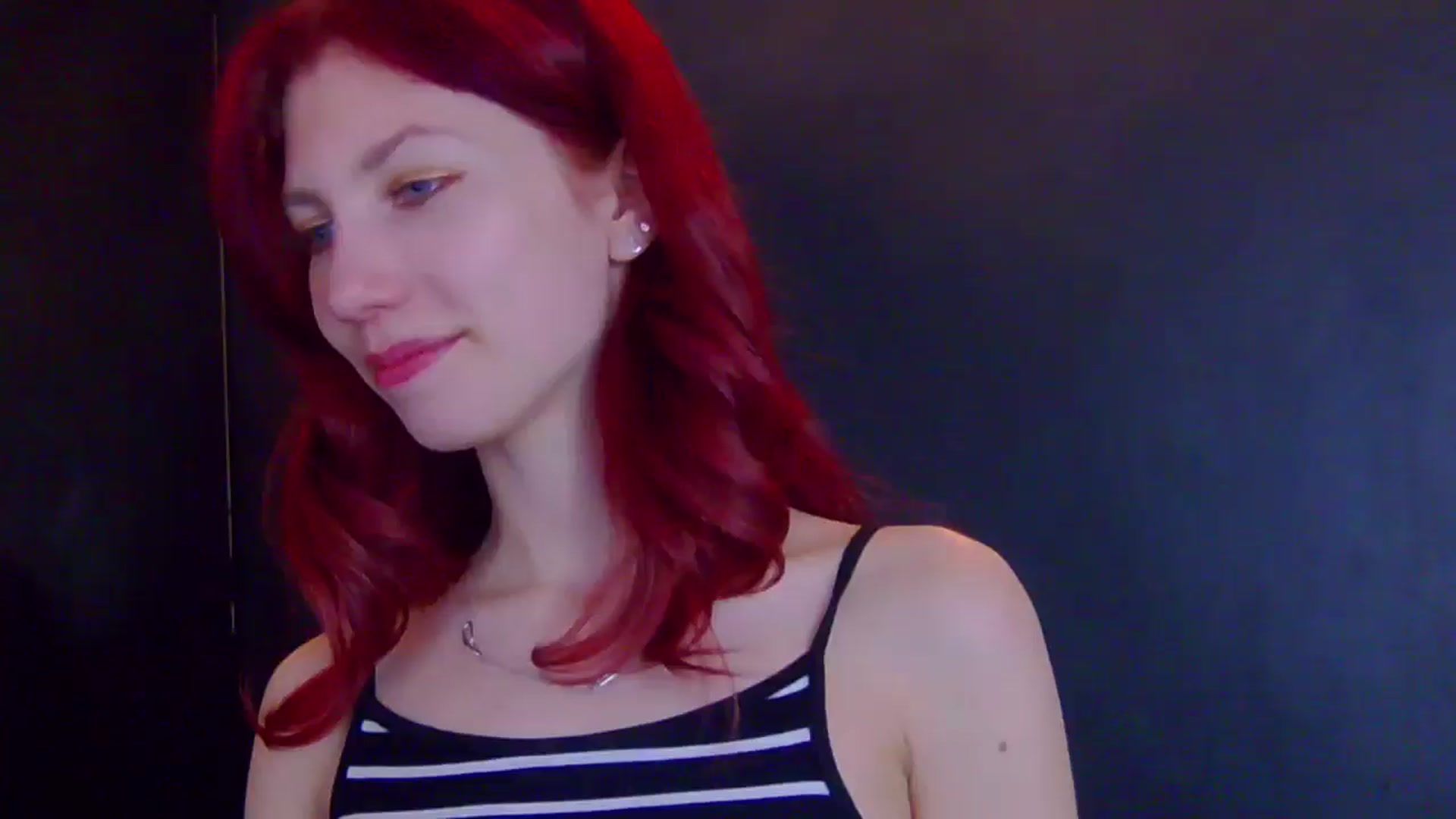 Gallery image thumbnail from Yasemina's myfreecams stream on, 04/27/2026, 01:07 image 10 of 20