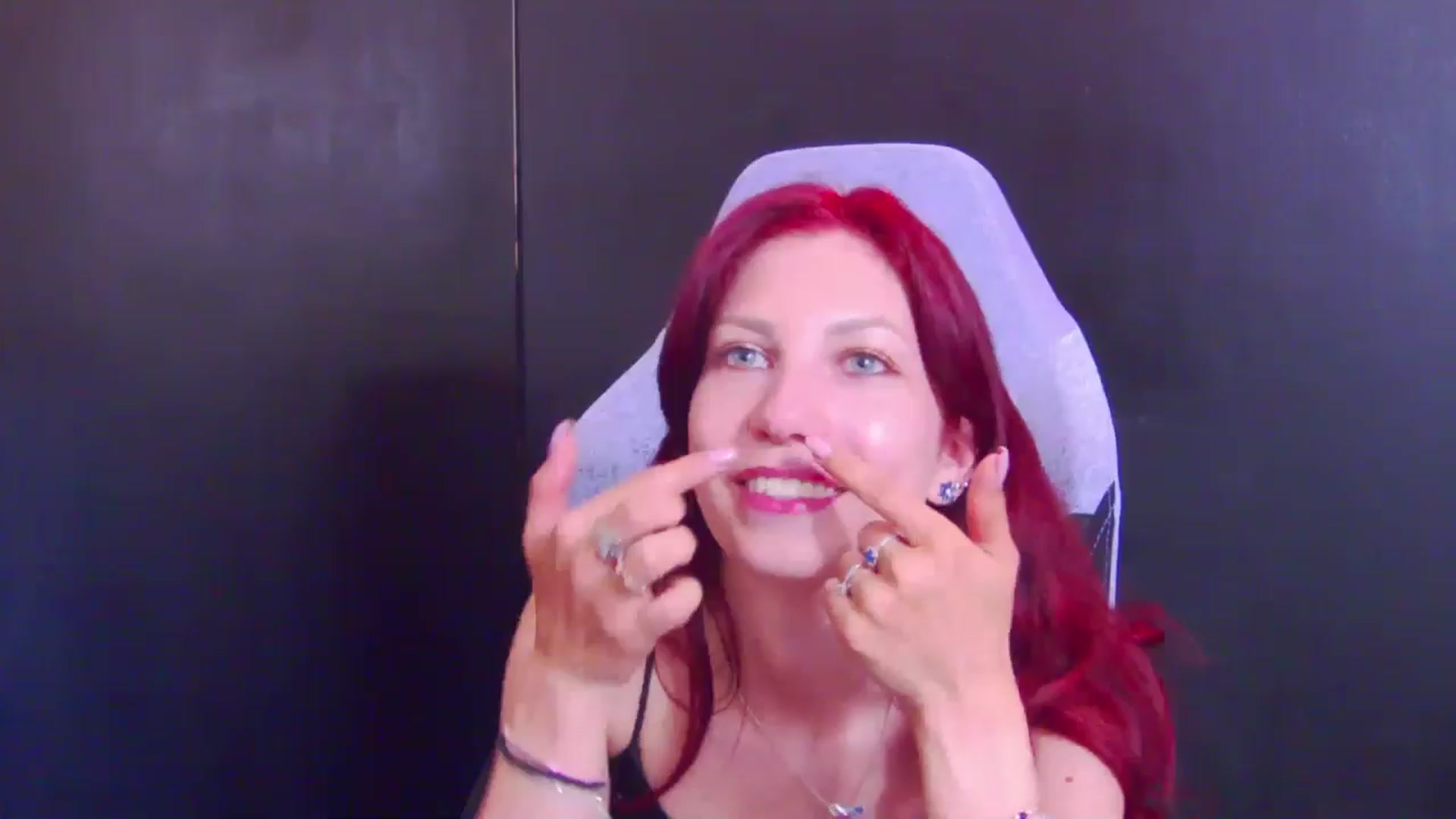 Gallery image thumbnail from Yasemina's myfreecams stream on, 05/05/2026, 24:11 image 19 of 20