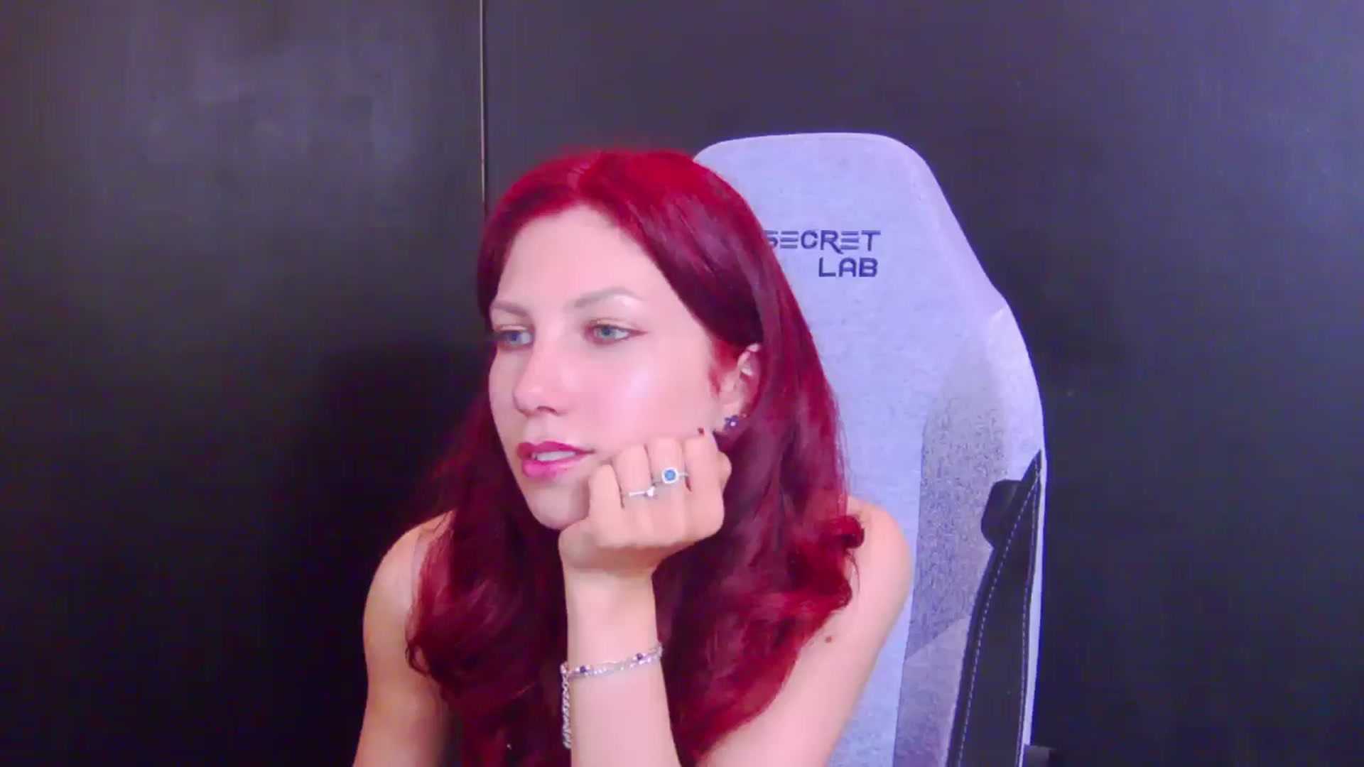 Gallery image thumbnail from Yasemina's myfreecams stream on, 05/05/2026, 24:11 image 12 of 20