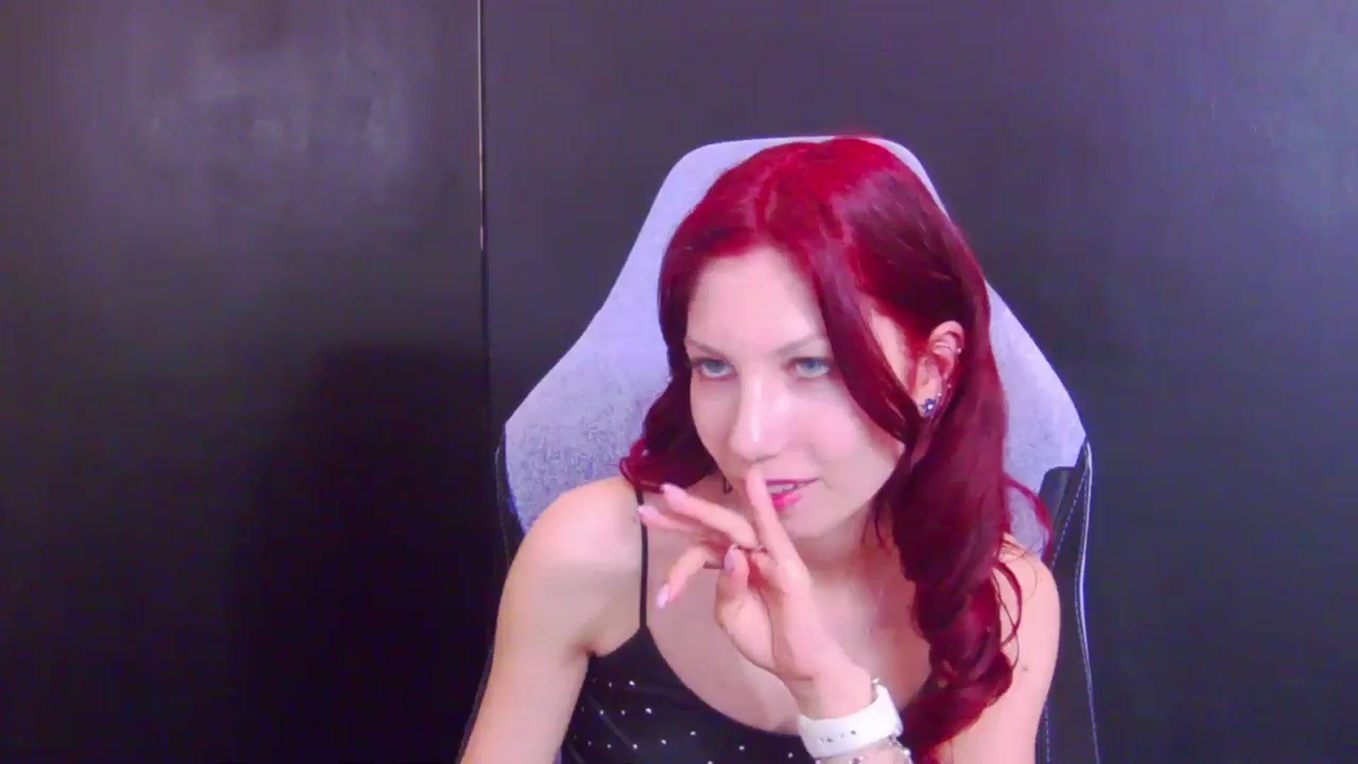 Gallery image thumbnail from Yasemina's myfreecams stream on, 05/05/2026, 04:08 image 11 of 20