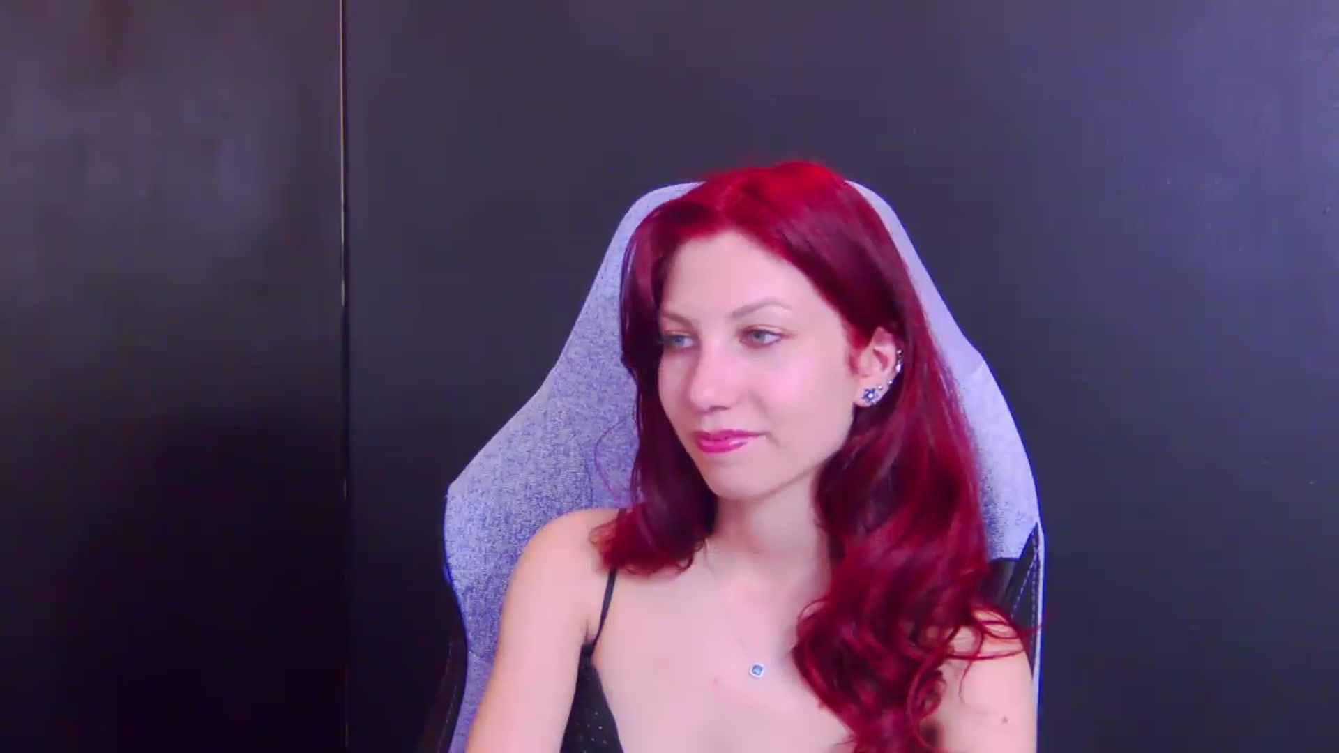 Gallery image thumbnail from Yasemina's myfreecams stream on, 05/06/2026, 01:11 image 5 of 20