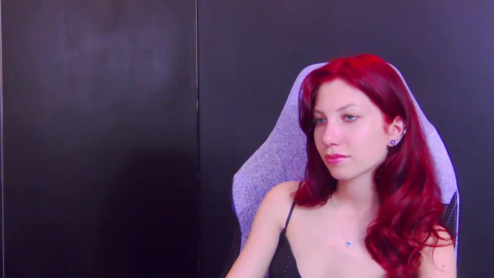 Gallery image thumbnail from Yasemina's myfreecams stream on, 05/06/2026, 01:11 image 4 of 20