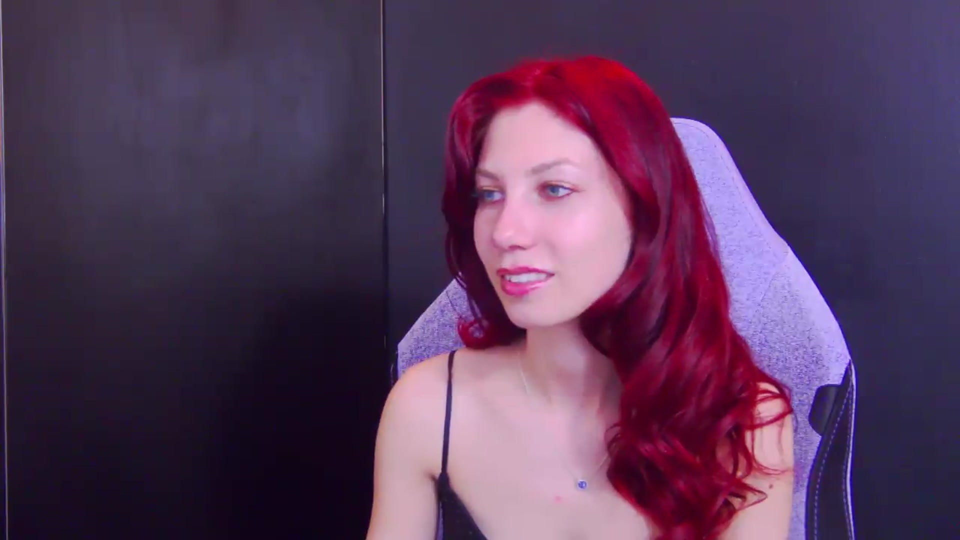 Gallery image thumbnail from Yasemina's myfreecams stream on, 05/06/2026, 01:11 image 2 of 20