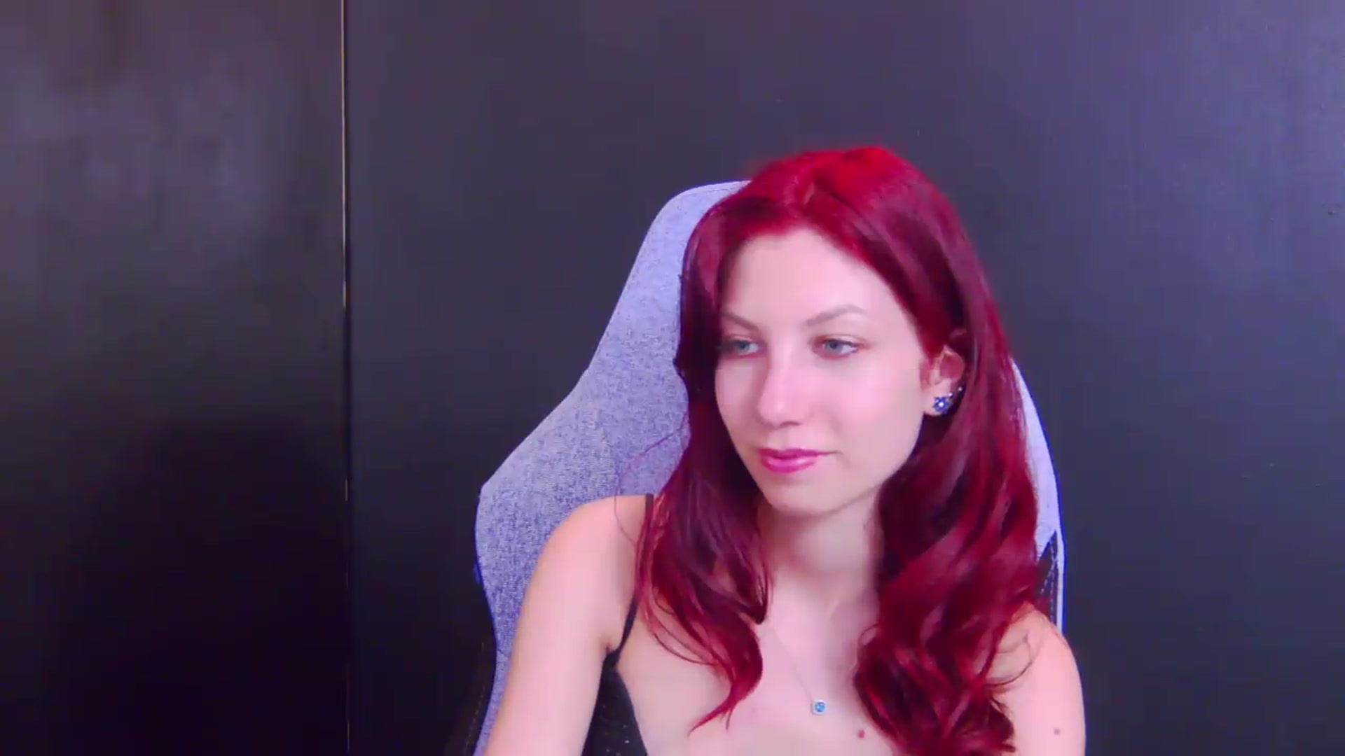 Gallery image thumbnail from Yasemina's myfreecams stream on, 05/06/2026, 01:11 image 7 of 20