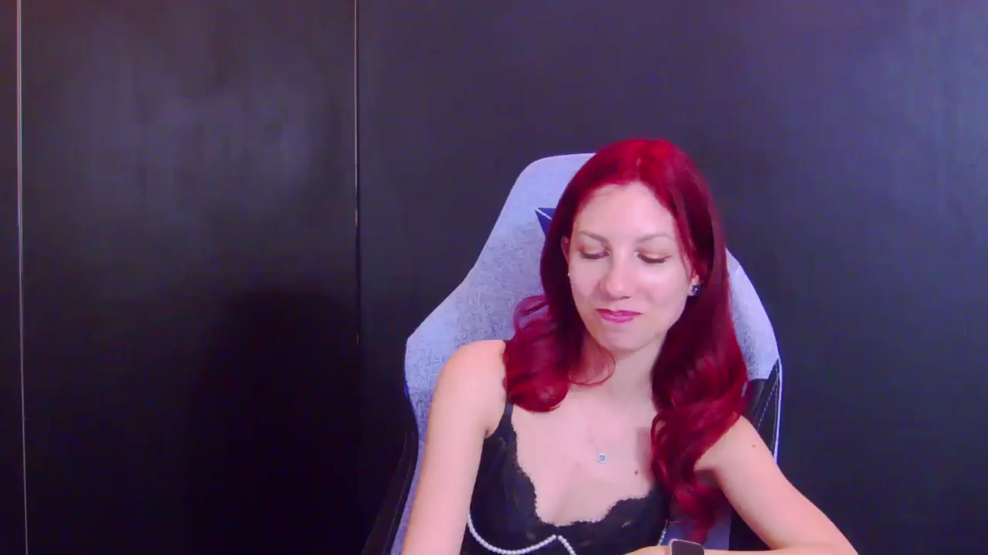 Gallery image thumbnail from Yasemina's myfreecams stream on, 05/06/2026, 22:22 image 13 of 20
