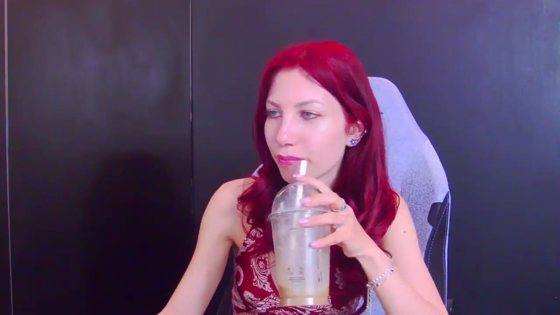 Gallery image thumbnail from Yasemina's myfreecams stream on, 05/08/2026, 01:32 image 14 of 20