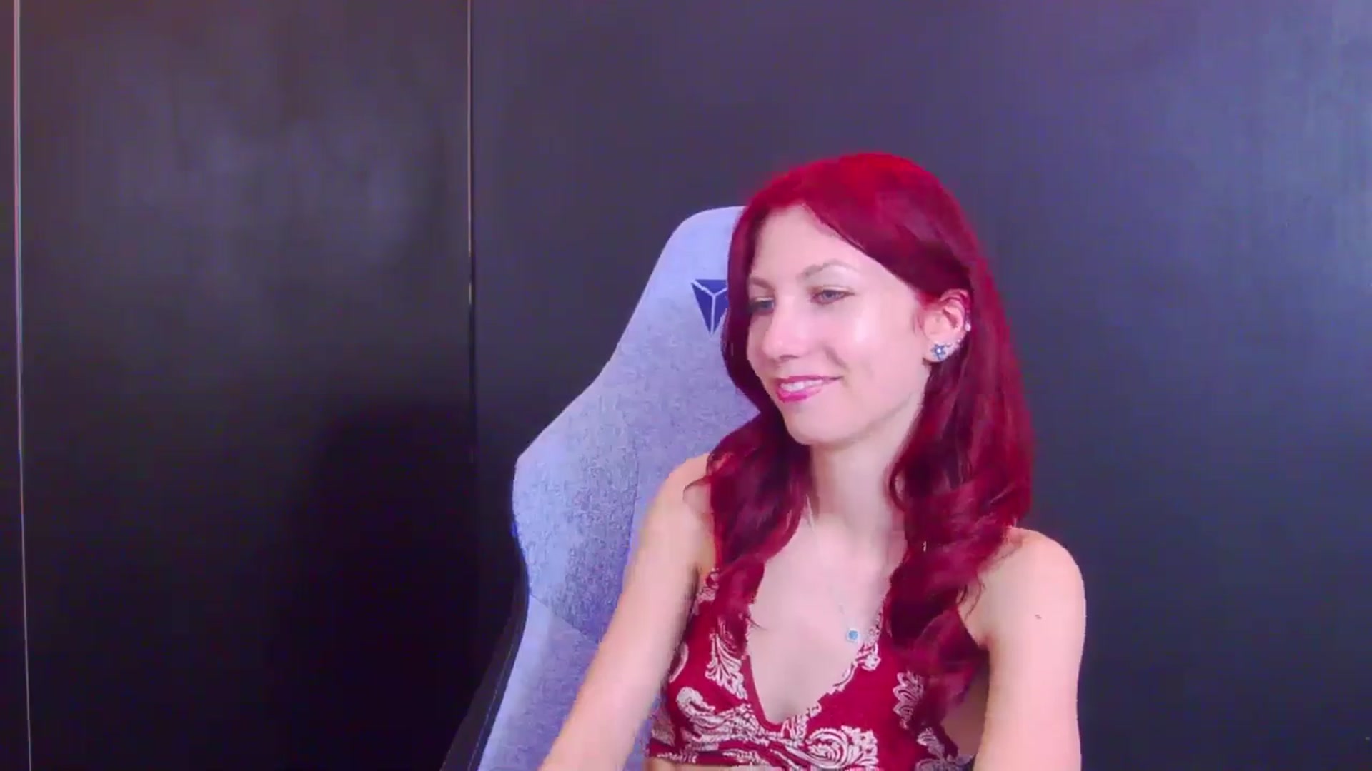 Gallery image thumbnail from Yasemina's myfreecams stream on, 05/08/2026, 01:32 image 4 of 20