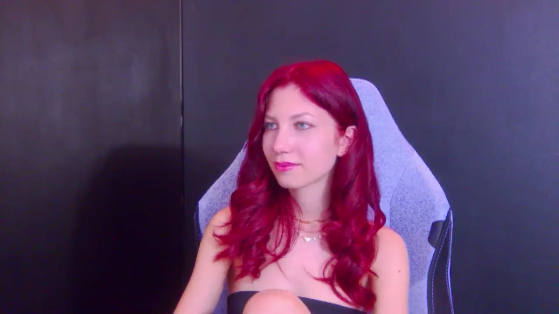Gallery image thumbnail from Yasemina's myfreecams stream on, 05/10/2026, 21:42 image 19 of 20