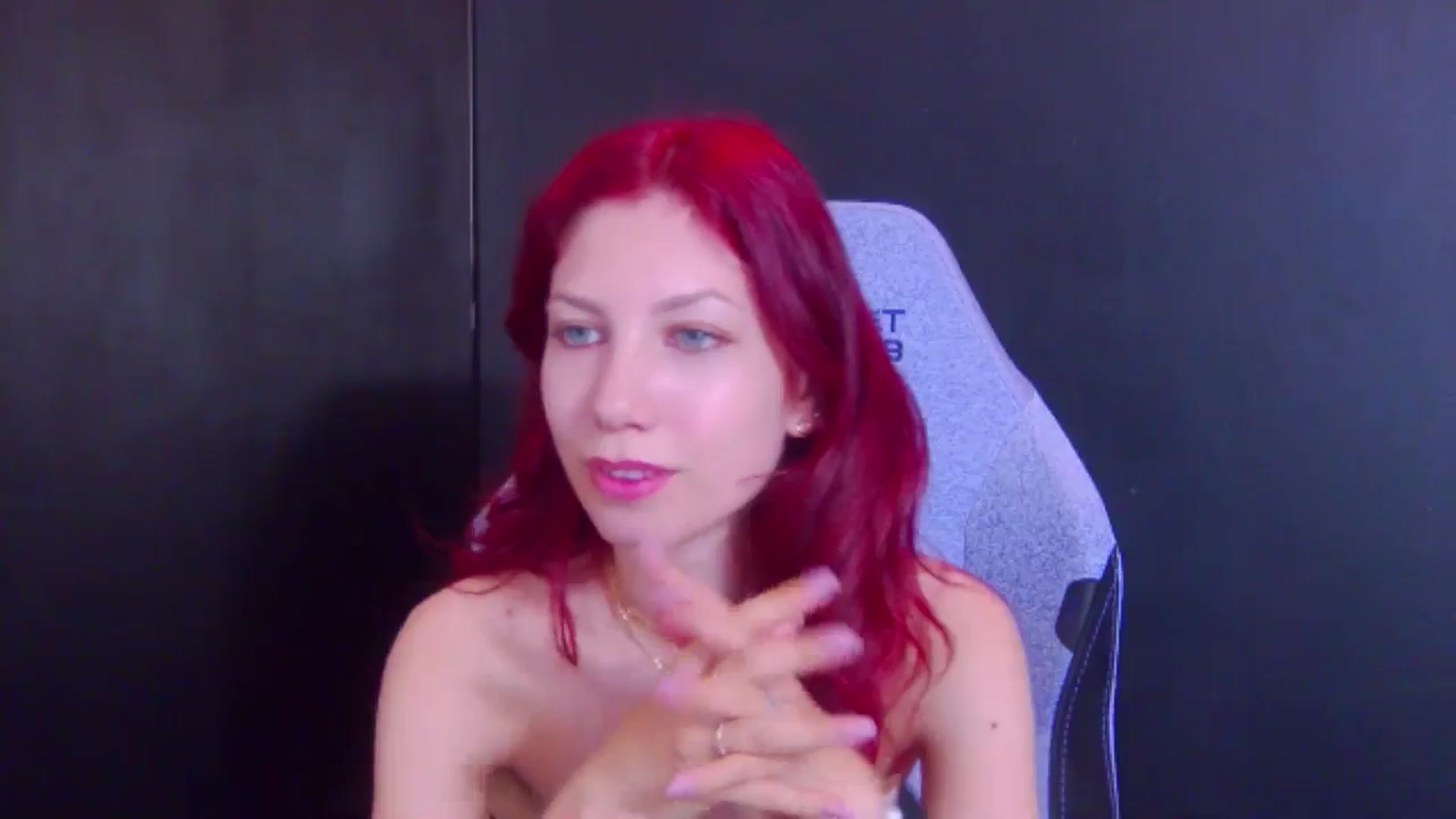 Gallery image thumbnail from Yasemina's myfreecams stream on, 05/10/2026, 21:42 image 4 of 20