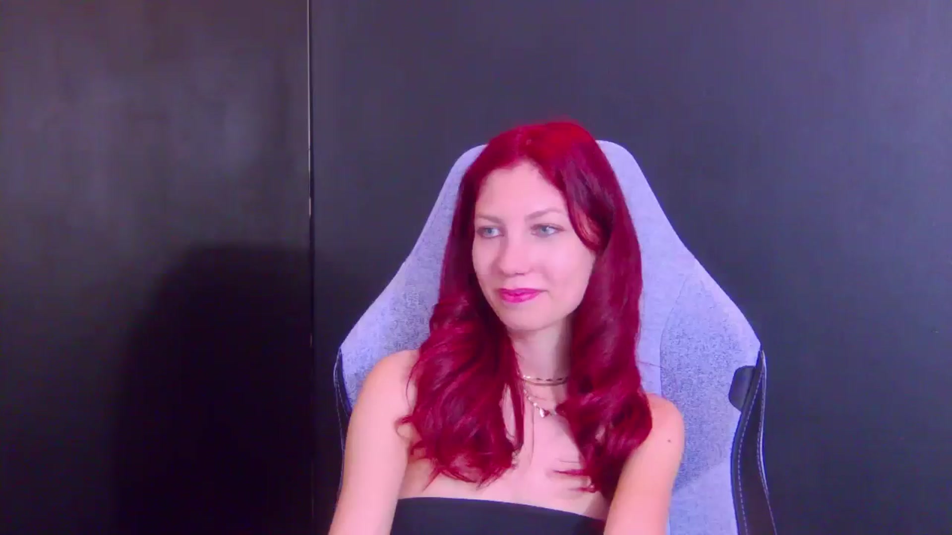 Gallery image thumbnail from Yasemina's myfreecams stream on, 05/10/2026, 23:13 image 9 of 20