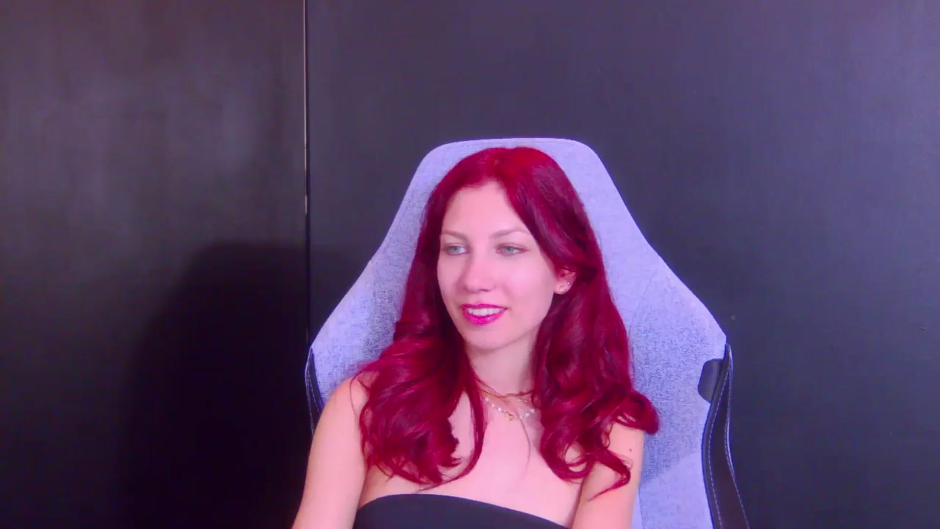 Gallery image thumbnail from Yasemina's myfreecams stream on, 05/10/2026, 23:13 image 17 of 20