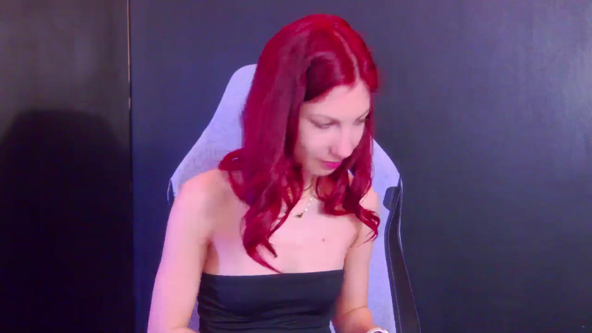 Gallery image thumbnail from Yasemina's myfreecams stream on, 05/11/2026, 01:33 image 15 of 20