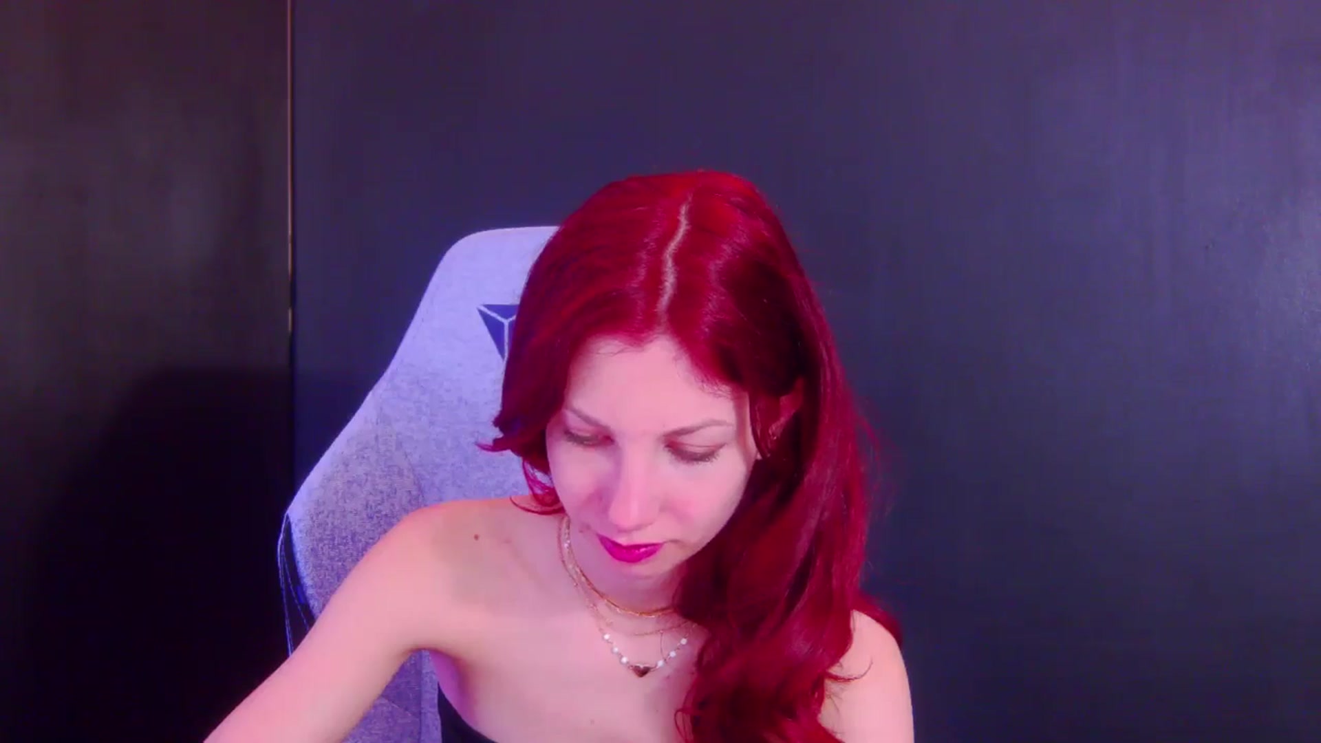 Gallery image thumbnail from Yasemina's myfreecams stream on, 05/11/2026, 01:33 image 9 of 20