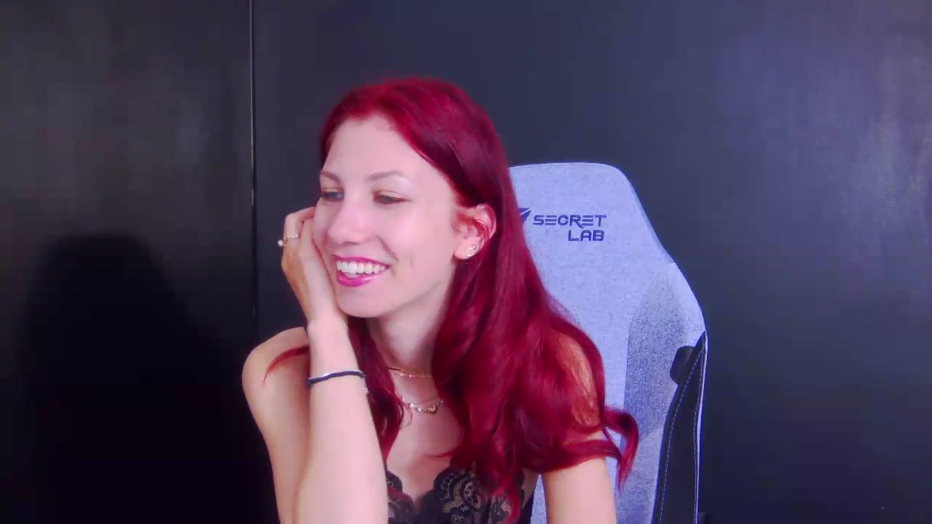 Gallery image thumbnail from Yasemina's myfreecams stream on, 05/12/2026, 01:53 image 4 of 20
