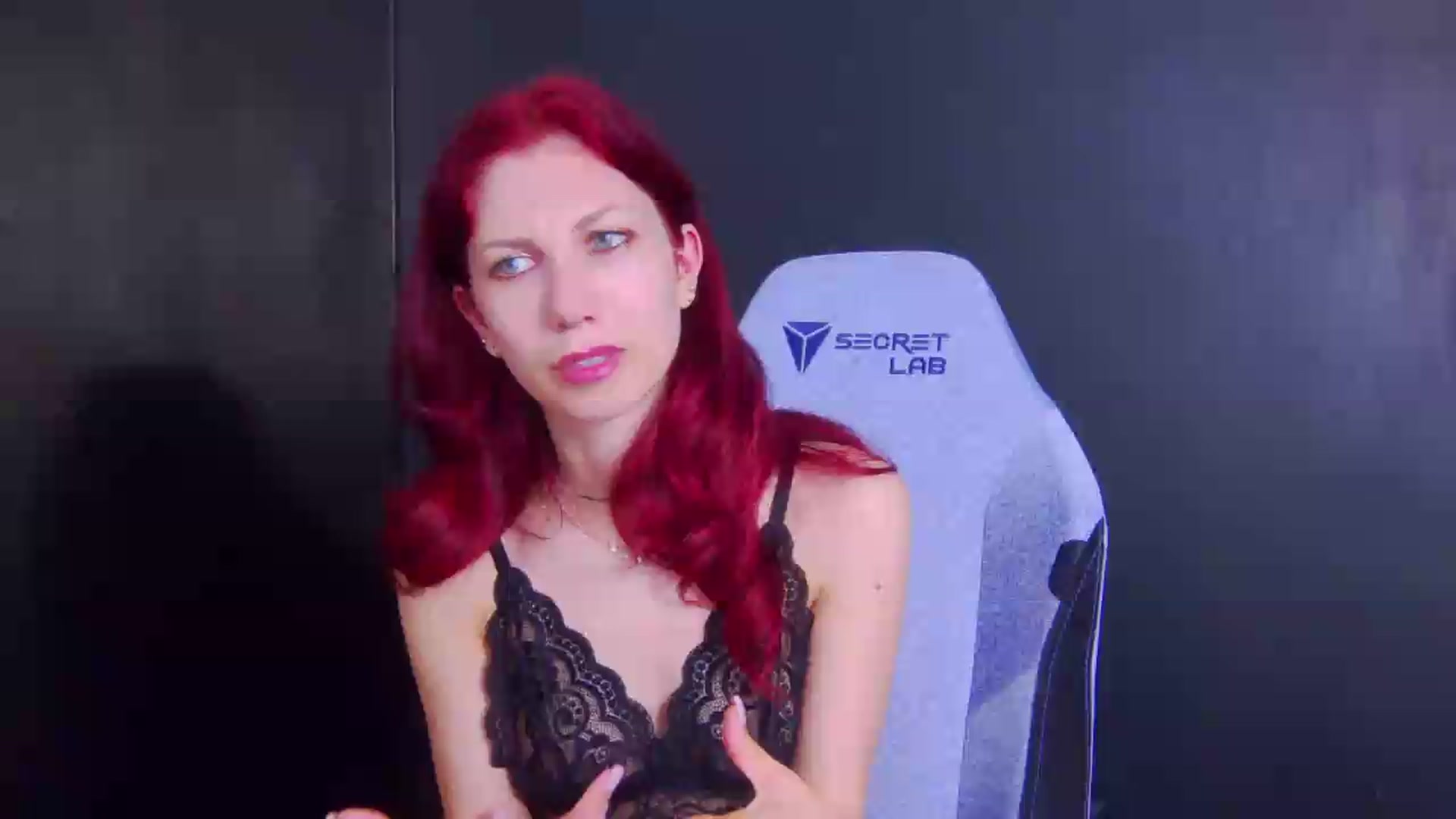 Gallery image thumbnail from Yasemina's myfreecams stream on, 05/12/2026, 01:53 image 1 of 20