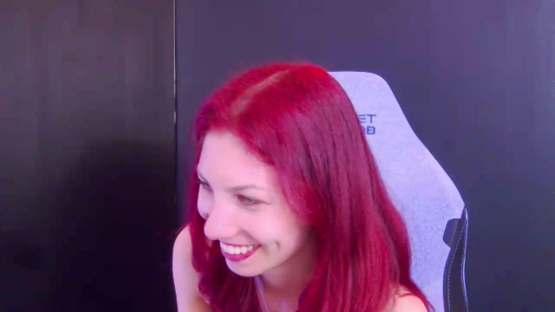 Gallery image thumbnail from Yasemina's myfreecams stream on, 05/17/2026, 01:11 image 17 of 20