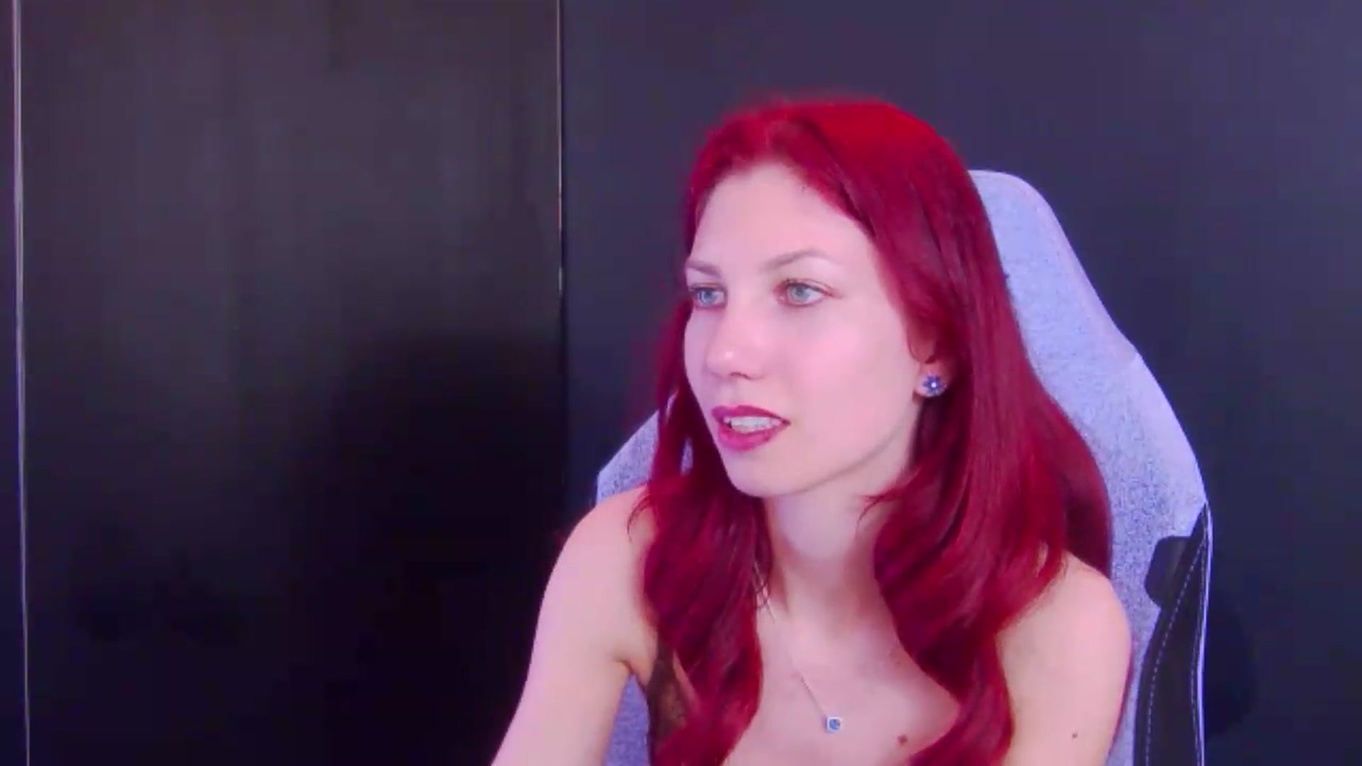 Gallery image thumbnail from Yasemina's myfreecams stream on, 05/17/2026, 01:11 image 16 of 20