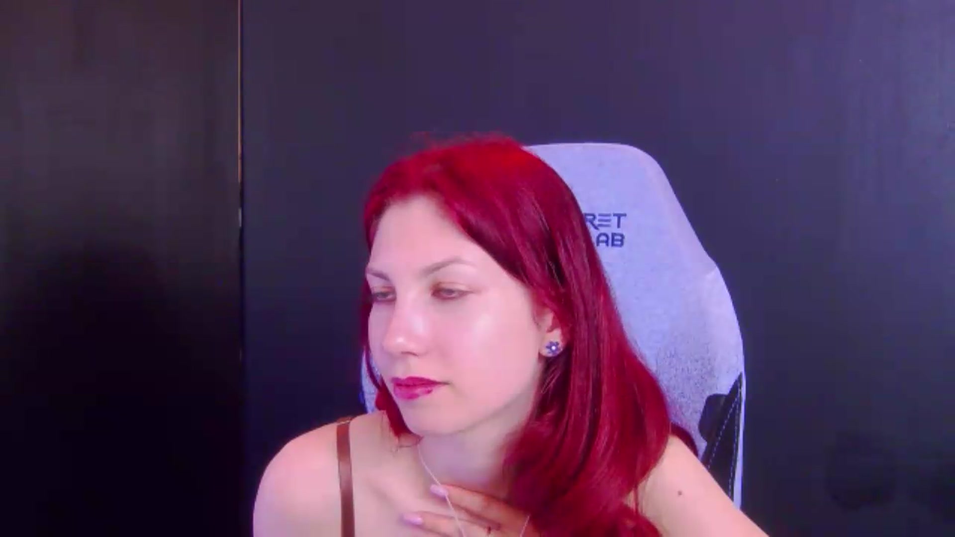 Gallery image thumbnail from Yasemina's myfreecams stream on, 05/17/2026, 02:19 image 9 of 20