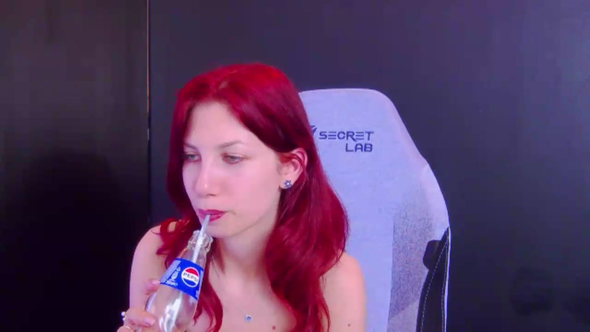 Gallery image thumbnail from Yasemina's myfreecams stream on, 05/17/2026, 02:19 image 7 of 20