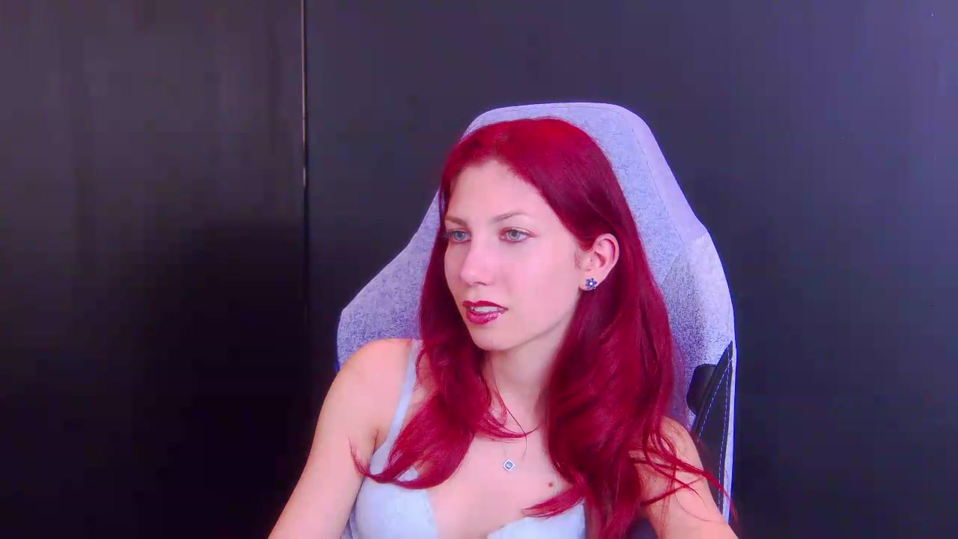 Gallery image thumbnail from Yasemina's myfreecams stream on, 05/18/2026, 24:00 image 18 of 20