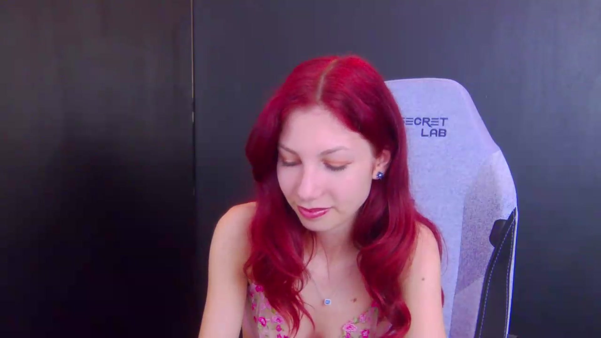 Gallery image thumbnail from Yasemina's myfreecams stream on, 05/20/2026, 21:53 image 4 of 20