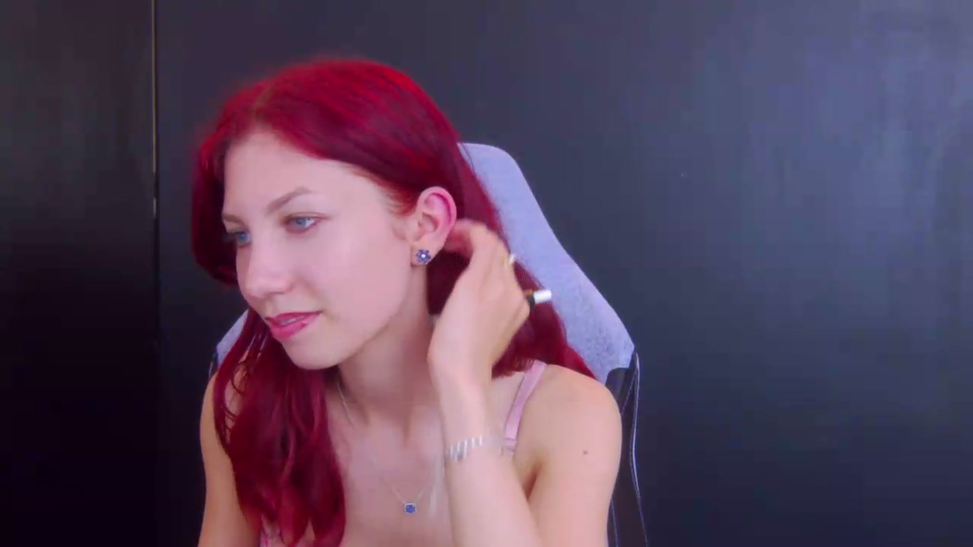Gallery image thumbnail from Yasemina's myfreecams stream on, 05/20/2026, 21:53 image 19 of 20