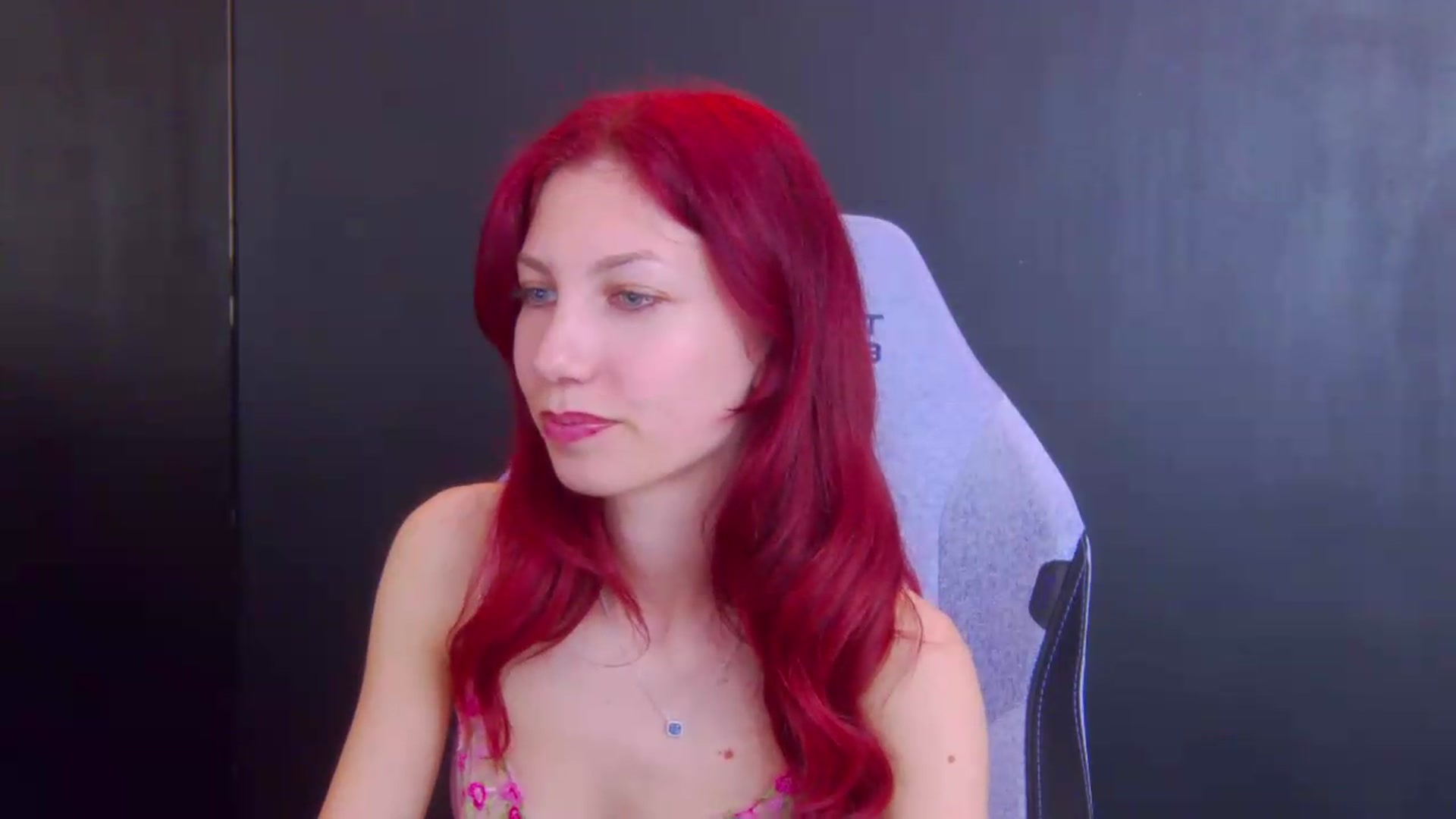 Gallery image thumbnail from Yasemina's myfreecams stream on, 05/20/2026, 21:53 image 14 of 20