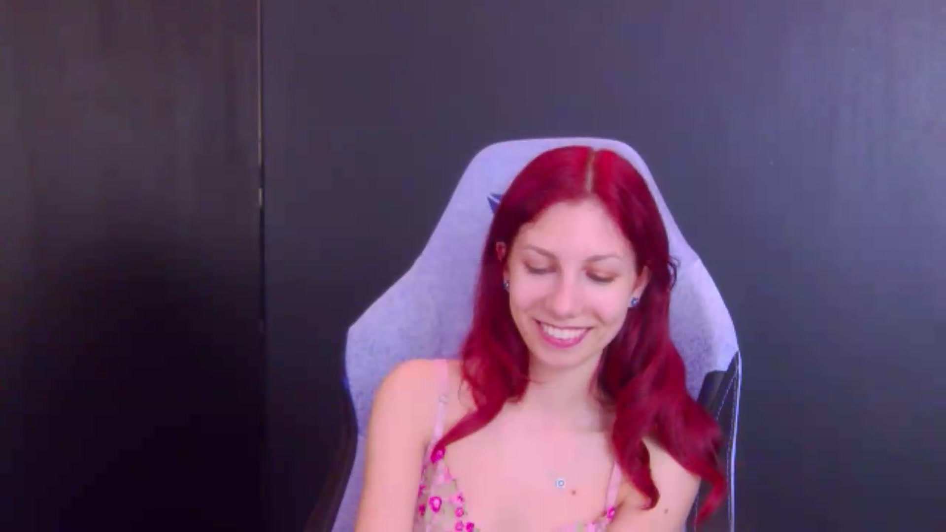 Gallery image thumbnail from Yasemina's myfreecams stream on, 05/21/2026, 01:28 image 7 of 20