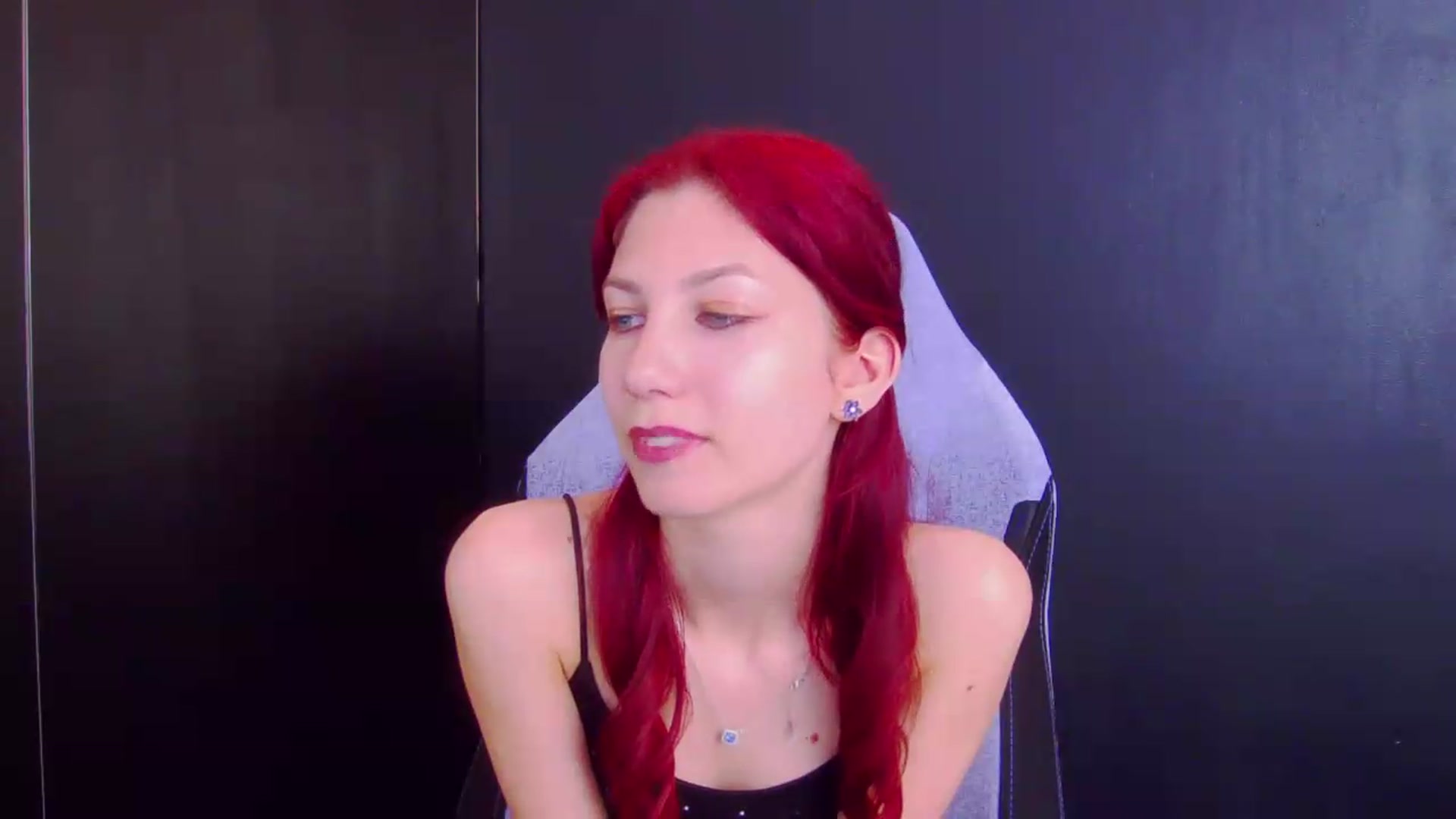 Gallery image thumbnail from Yasemina's myfreecams stream on, 05/21/2026, 23:35 image 15 of 20