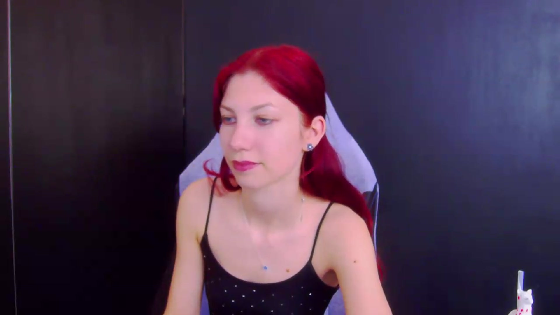 Gallery image thumbnail from Yasemina's myfreecams stream on, 05/22/2026, 24:19 image 15 of 20
