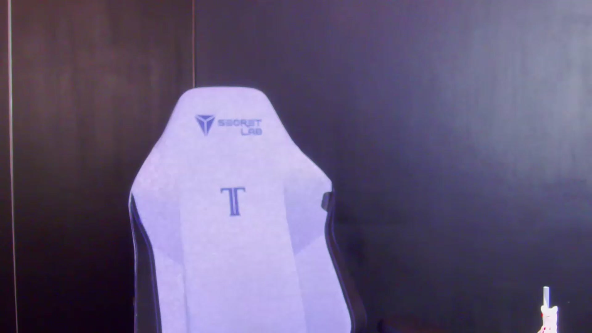 Gallery image thumbnail from Yasemina's myfreecams stream on, 05/22/2026, 24:19 image 10 of 20