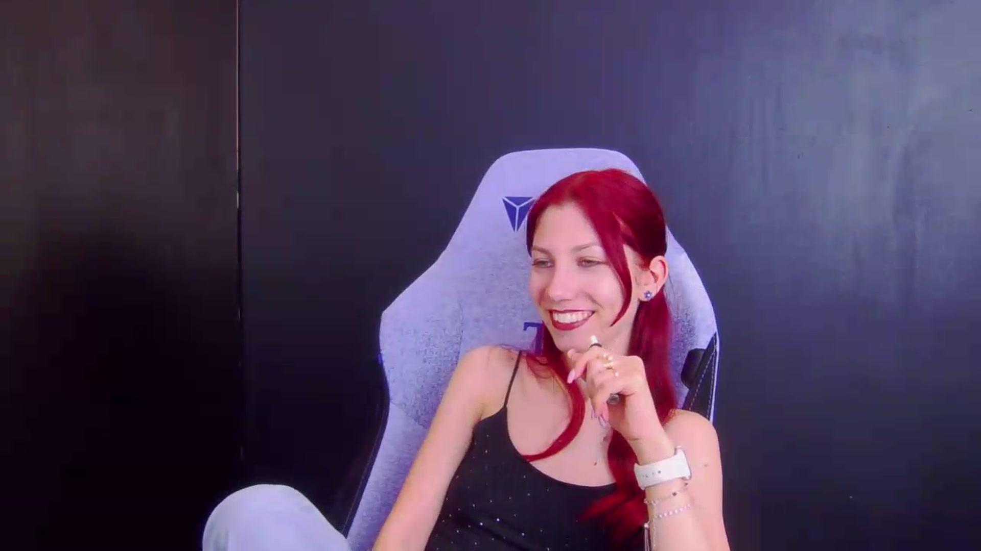 Gallery image thumbnail from Yasemina's myfreecams stream on, 05/22/2026, 03:10 image 3 of 20