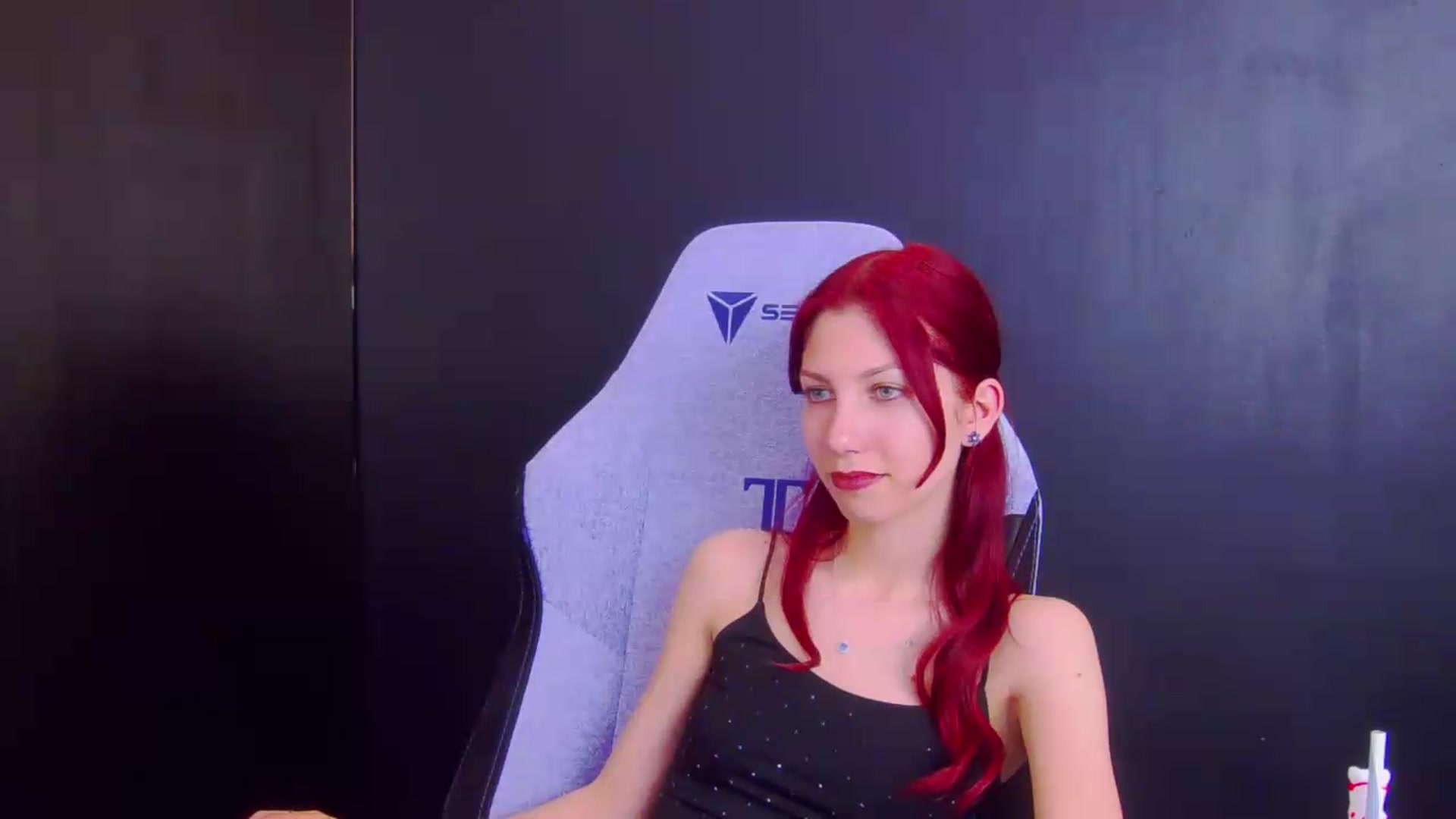 Gallery image thumbnail from Yasemina's myfreecams stream on, 05/22/2026, 03:10 image 6 of 20