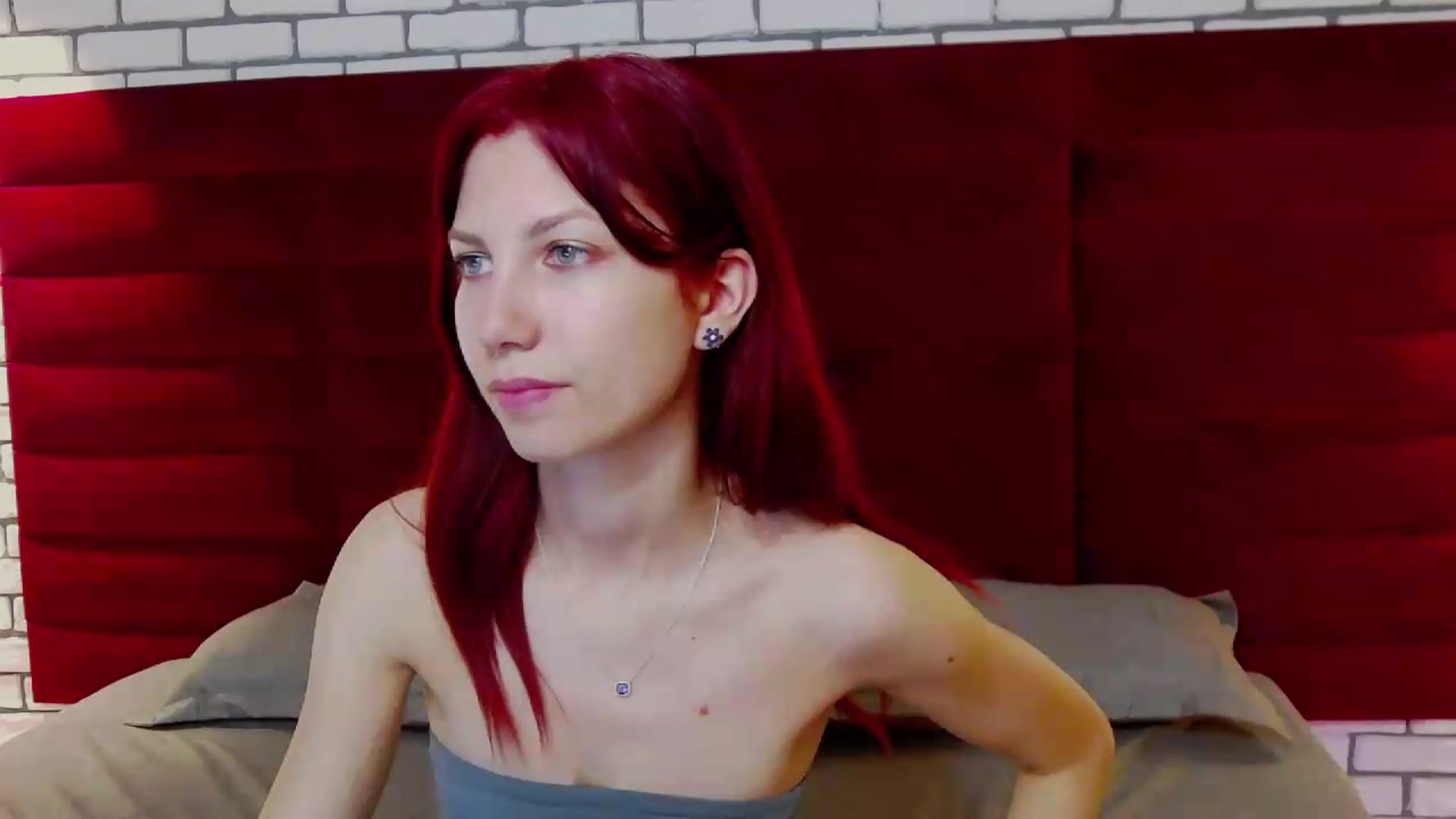 Gallery image thumbnail from Yasemina's myfreecams stream on, 05/27/2026, 21:22 image 13 of 20