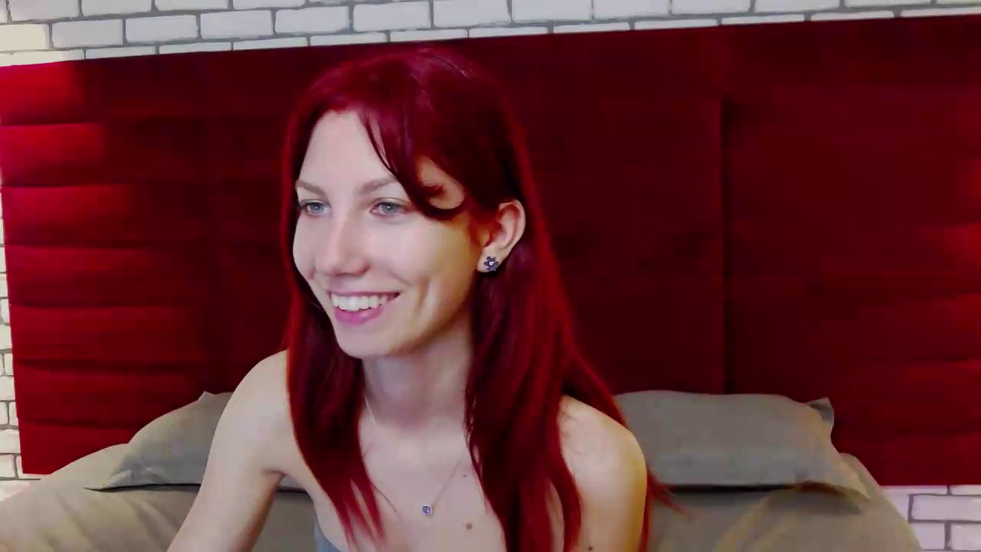 Gallery image thumbnail from Yasemina's myfreecams stream on, 05/27/2026, 21:22 image 19 of 20