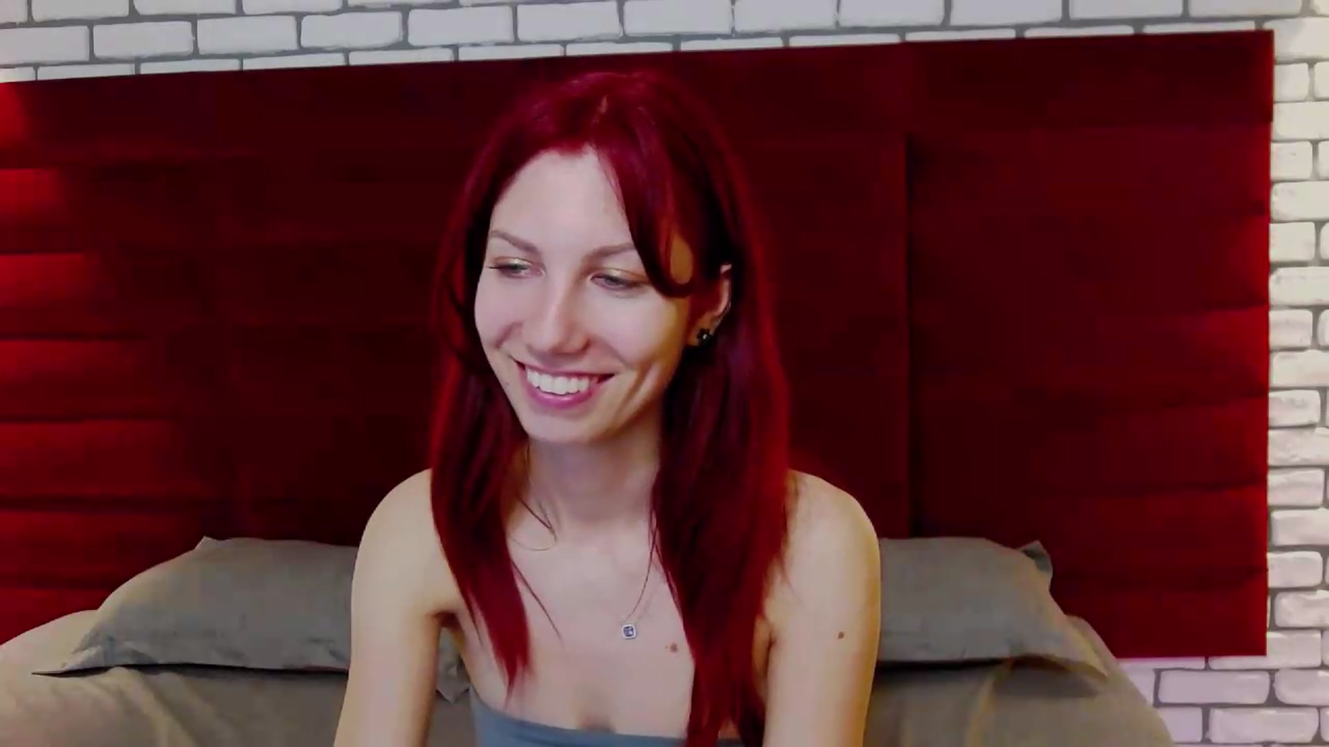 Gallery image thumbnail from Yasemina's myfreecams stream on, 05/28/2026, 01:06 image 2 of 20