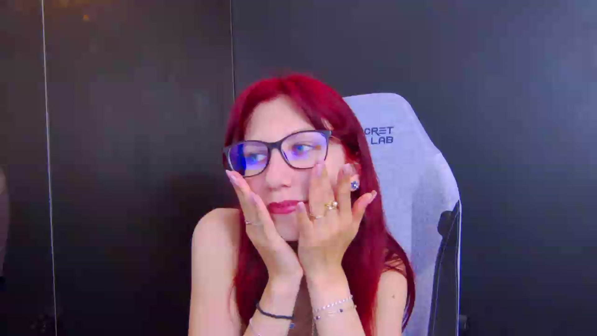 Gallery image thumbnail from Yasemina's myfreecams stream on, 05/28/2026, 02:33 image 16 of 20