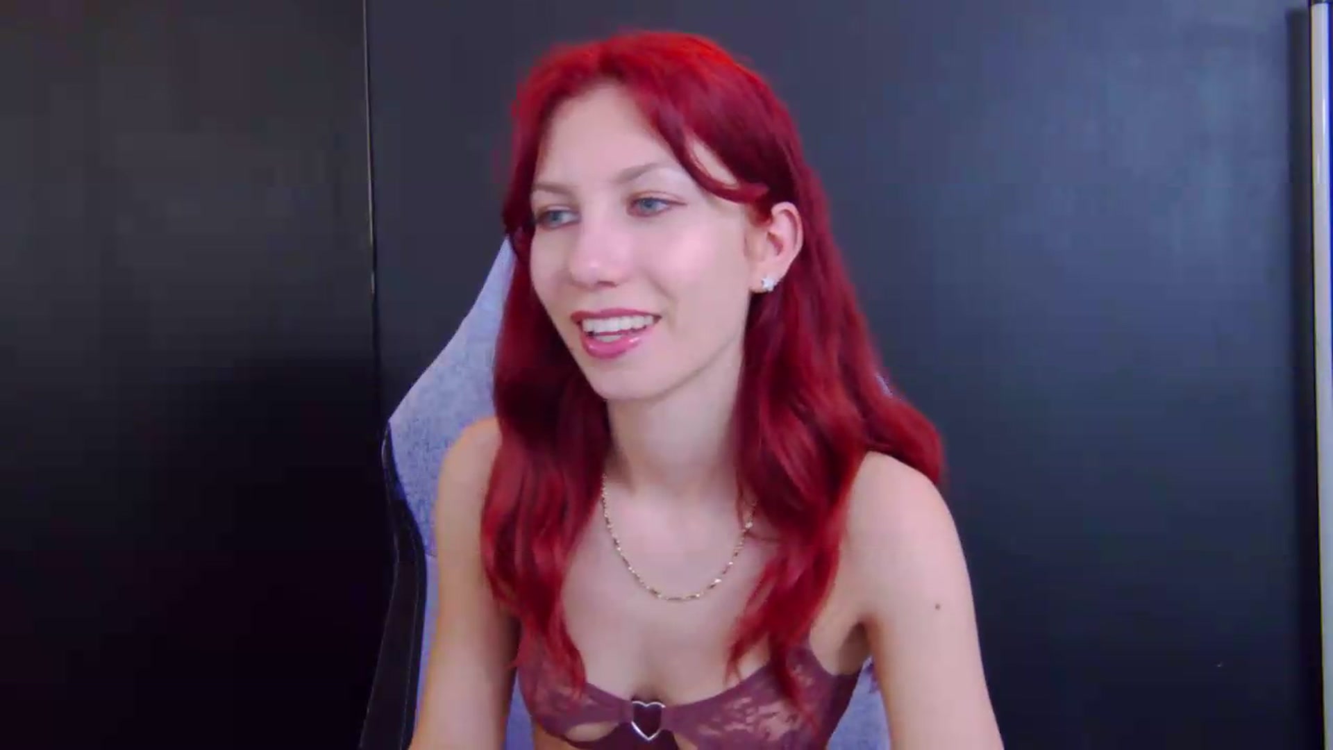 Gallery image thumbnail from Yasemina's myfreecams stream on, 06/09/2026, 24:33 image 16 of 20