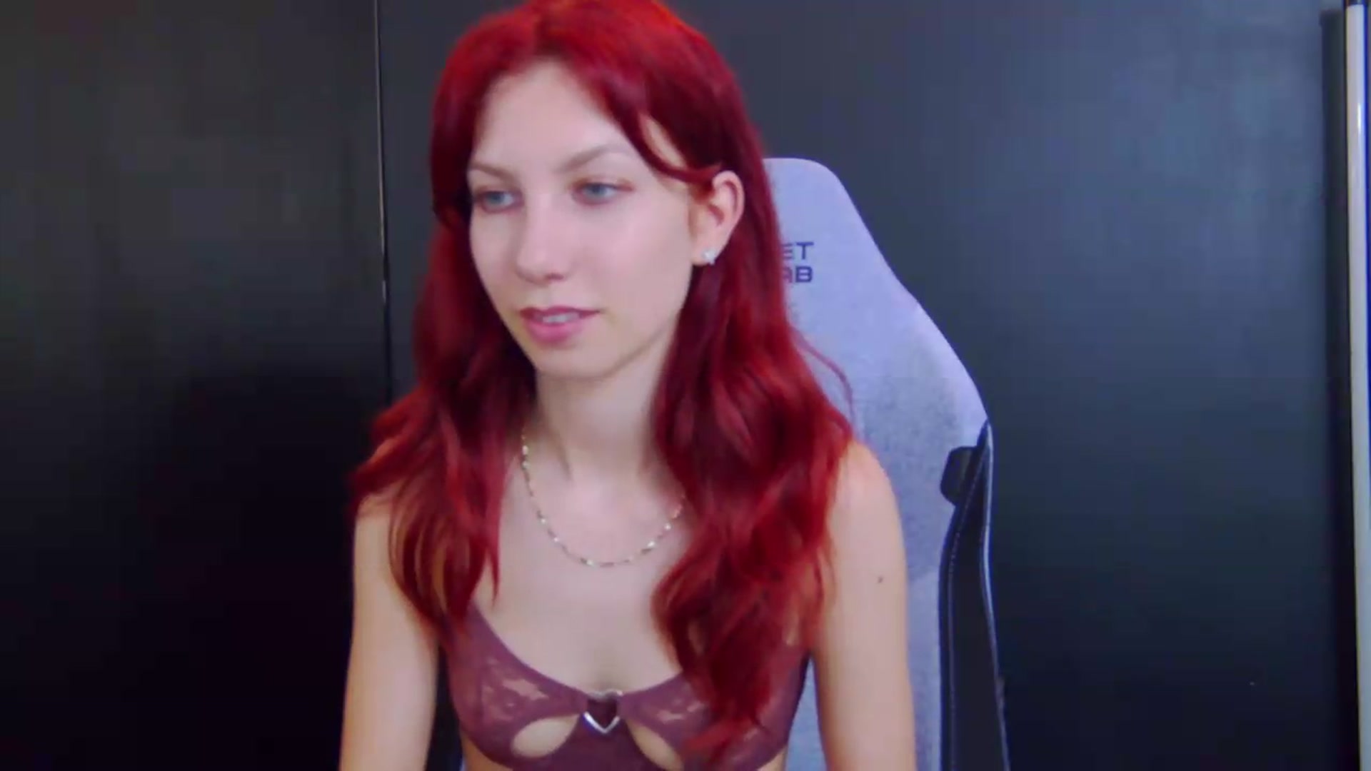 Gallery image thumbnail from Yasemina's myfreecams stream on, 06/09/2026, 24:33 image 14 of 20
