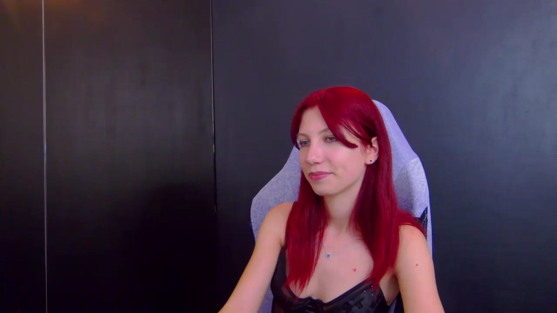 Gallery image thumbnail from Yasemina's myfreecams stream on, 07/08/2026, 04:02 image 2 of 20