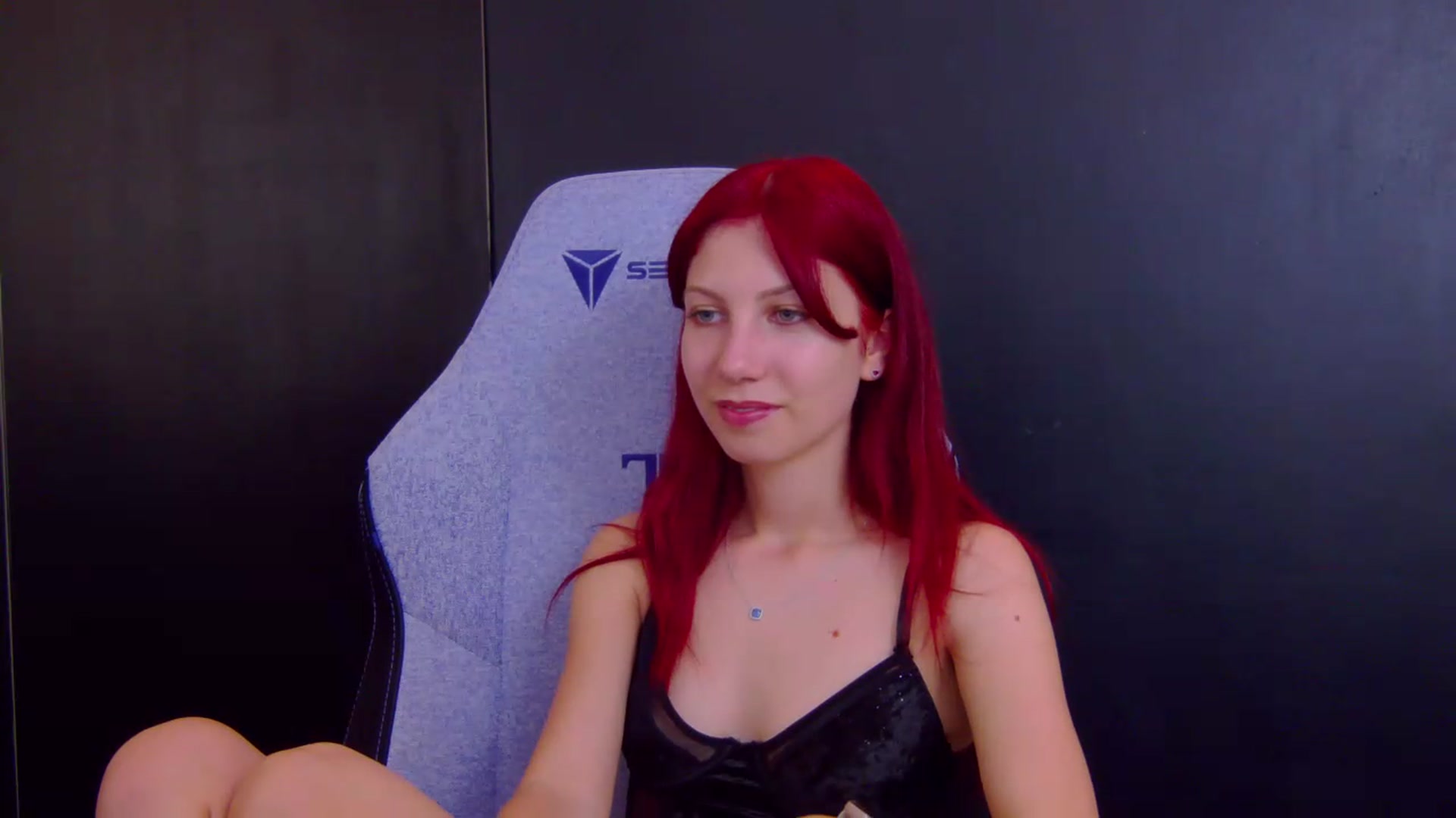 Gallery image thumbnail from Yasemina's myfreecams stream on, 07/08/2026, 04:02 image 11 of 20