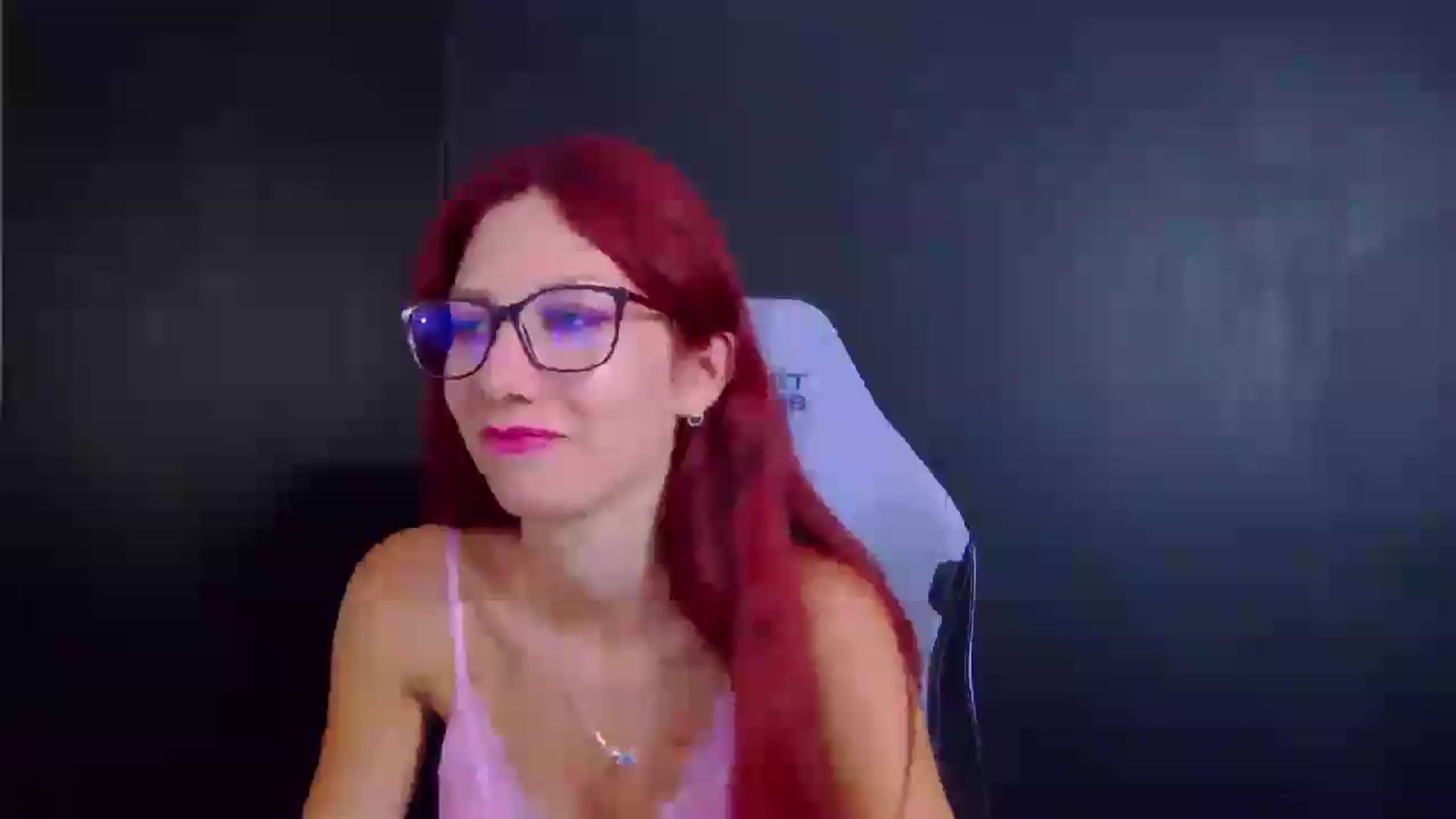 Gallery image thumbnail from Yasemina's myfreecams stream on, 08/06/2026, 18:18 image 3 of 20